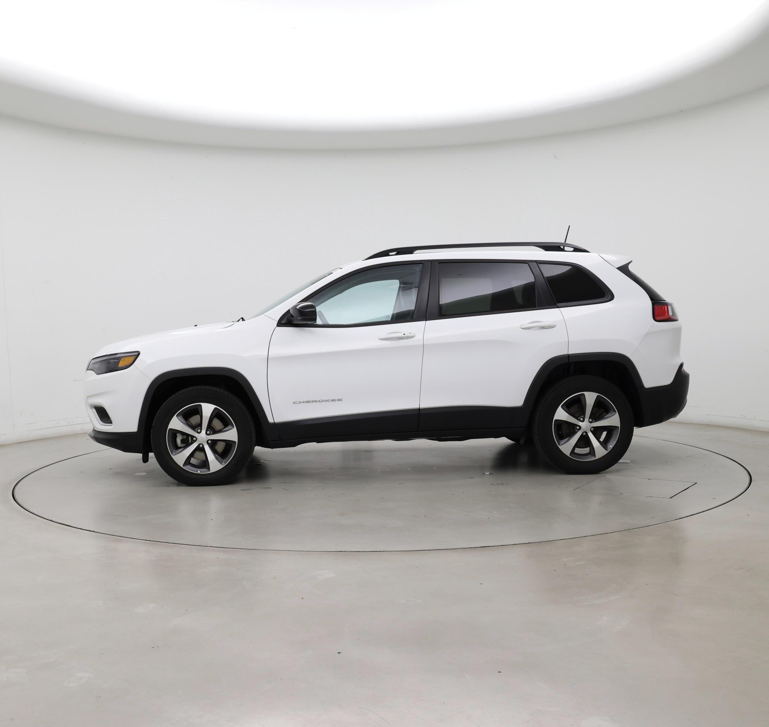 Thumbnail: 2022 Jeep Cherokee - 3