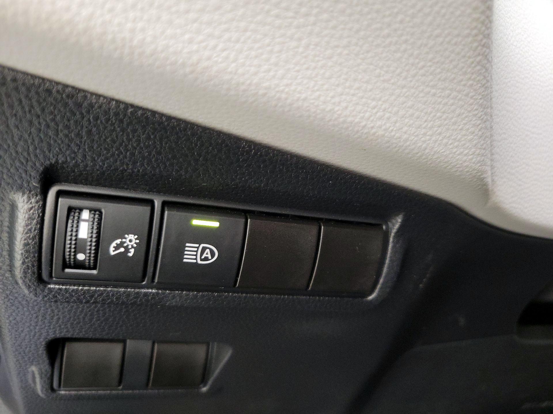 Thumbnail: 2022 Toyota Corolla Cross - 13