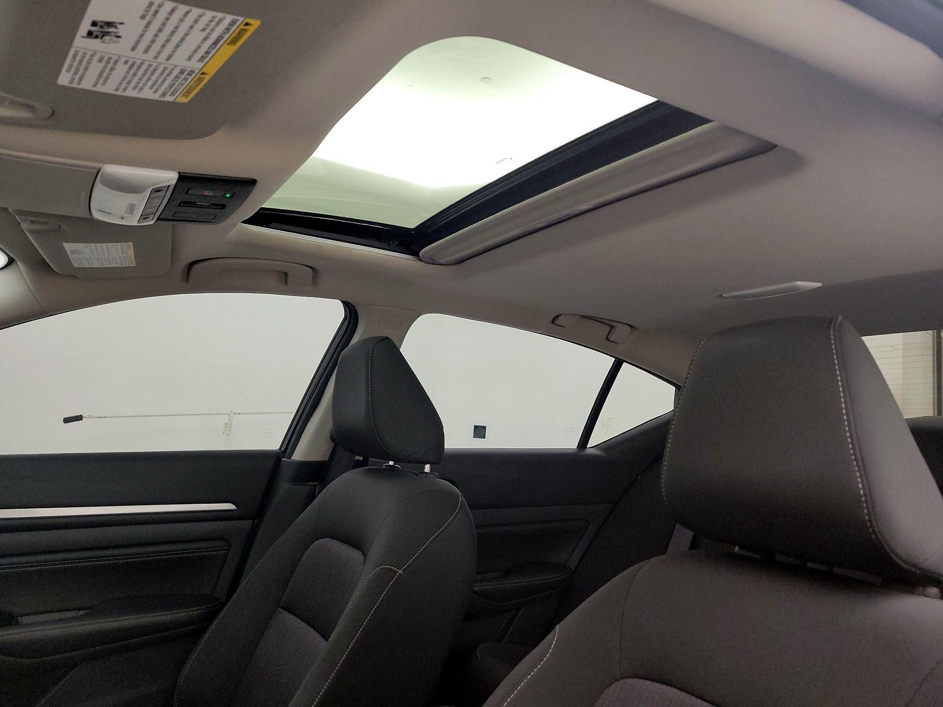 Thumbnail: 2023 Nissan Altima - 20