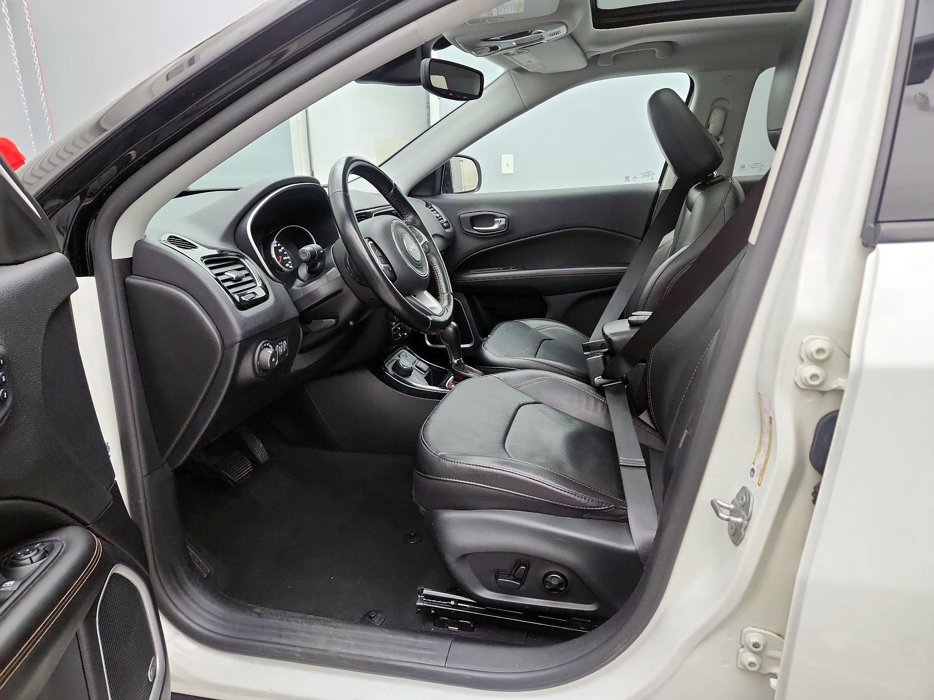 Thumbnail: 2021 Jeep Compass - 11