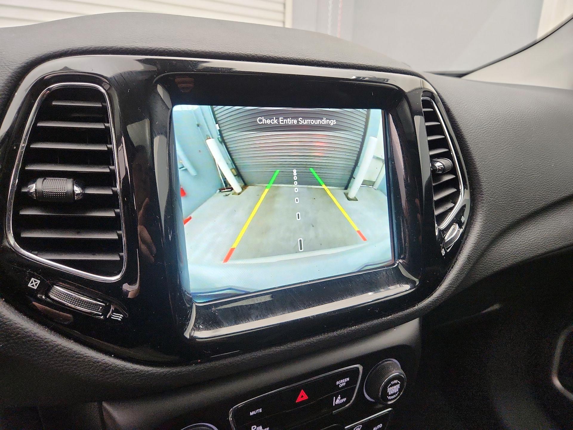 Thumbnail: 2021 Jeep Compass - 15