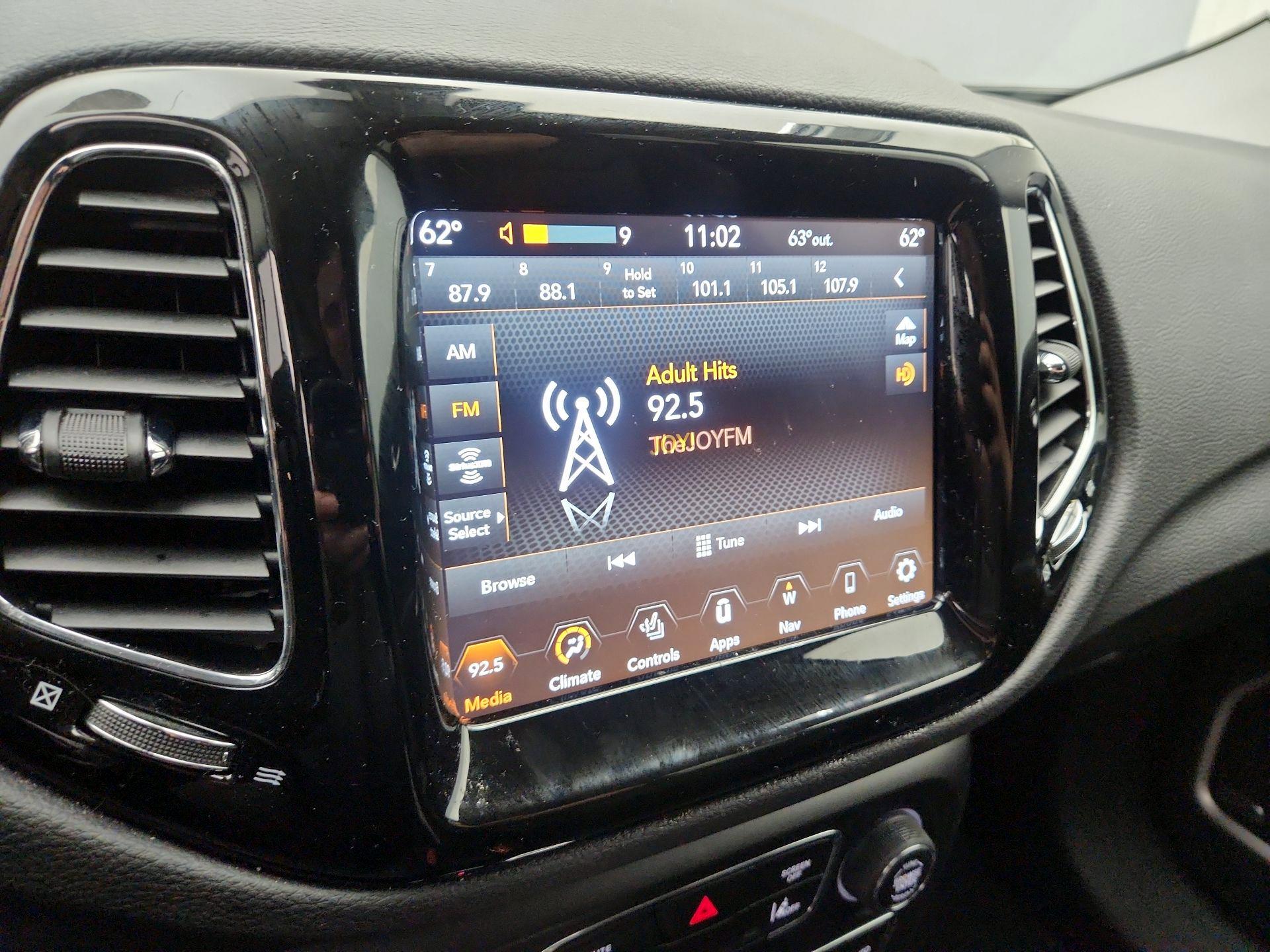 Thumbnail: 2021 Jeep Compass - 16