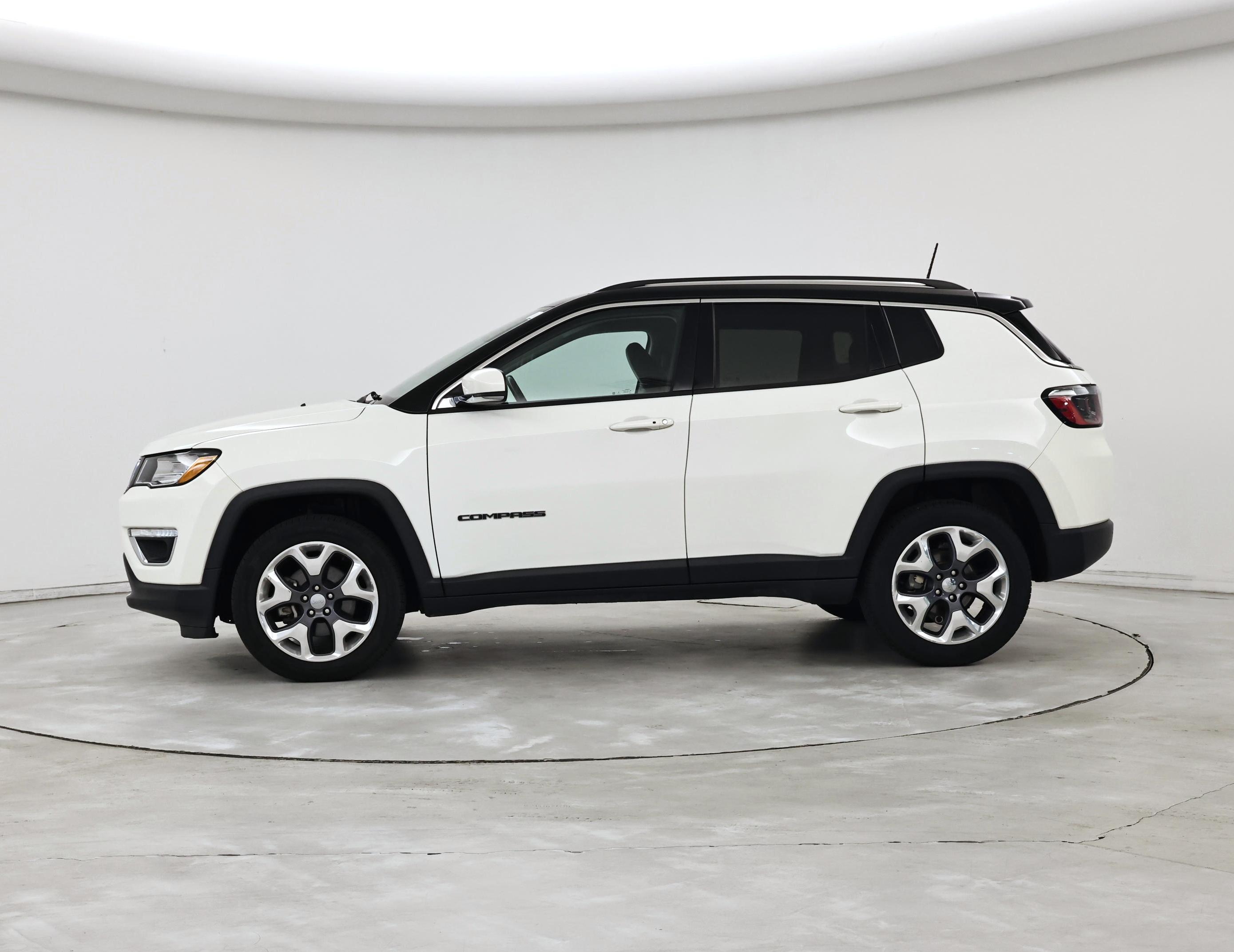 Thumbnail: 2021 Jeep Compass - 3