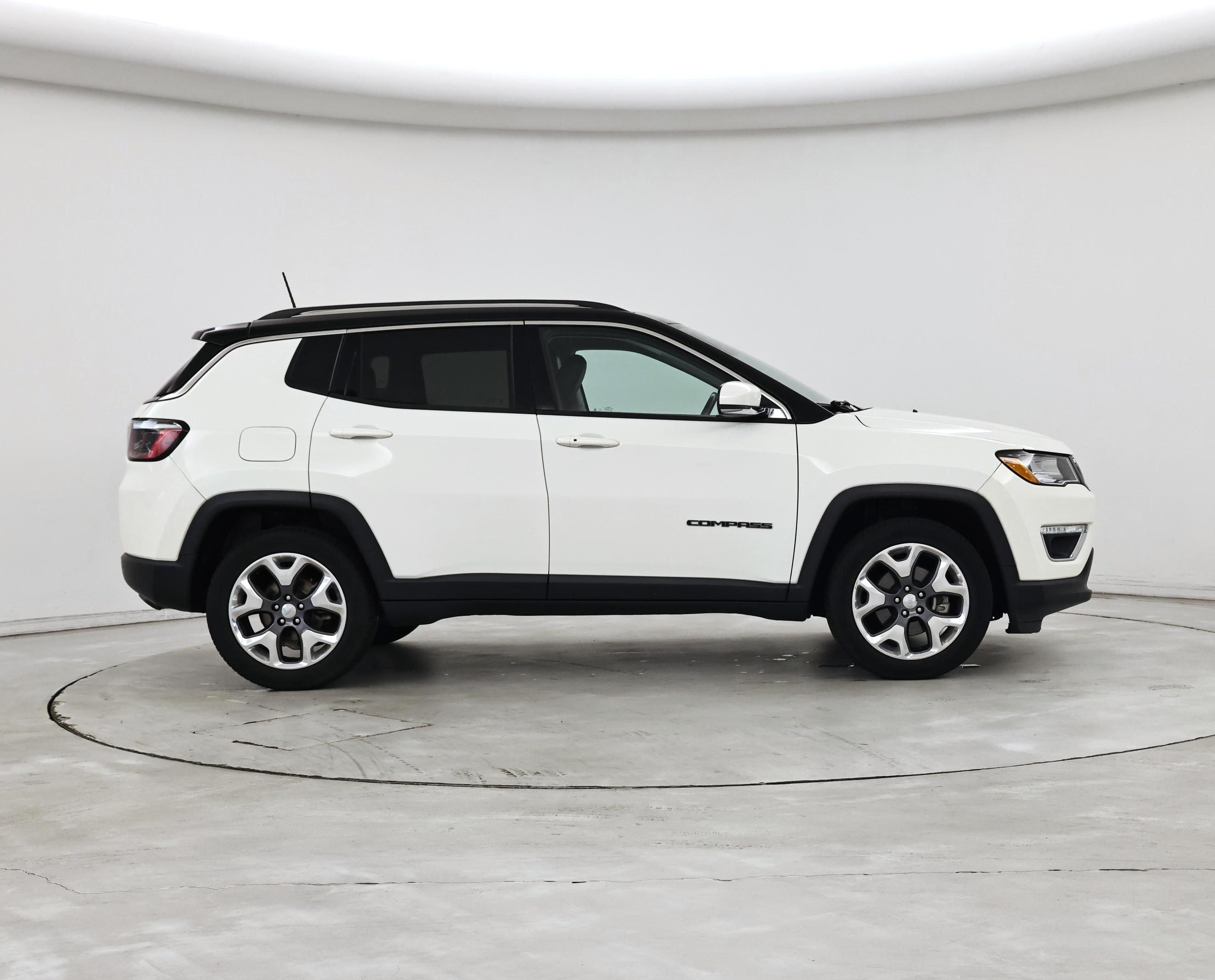 Thumbnail: 2021 Jeep Compass - 7