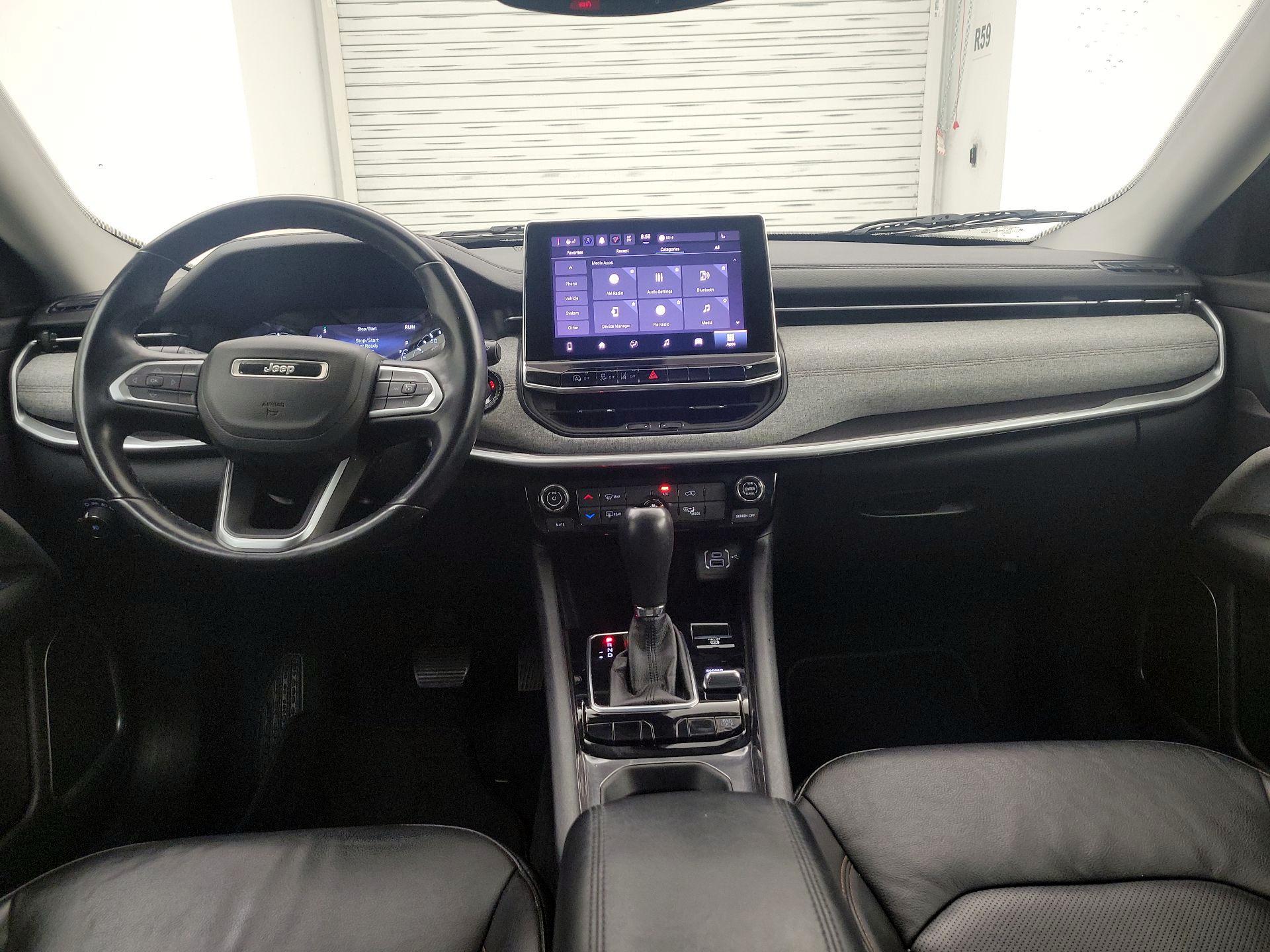 Thumbnail: 2022 Jeep Compass - 9