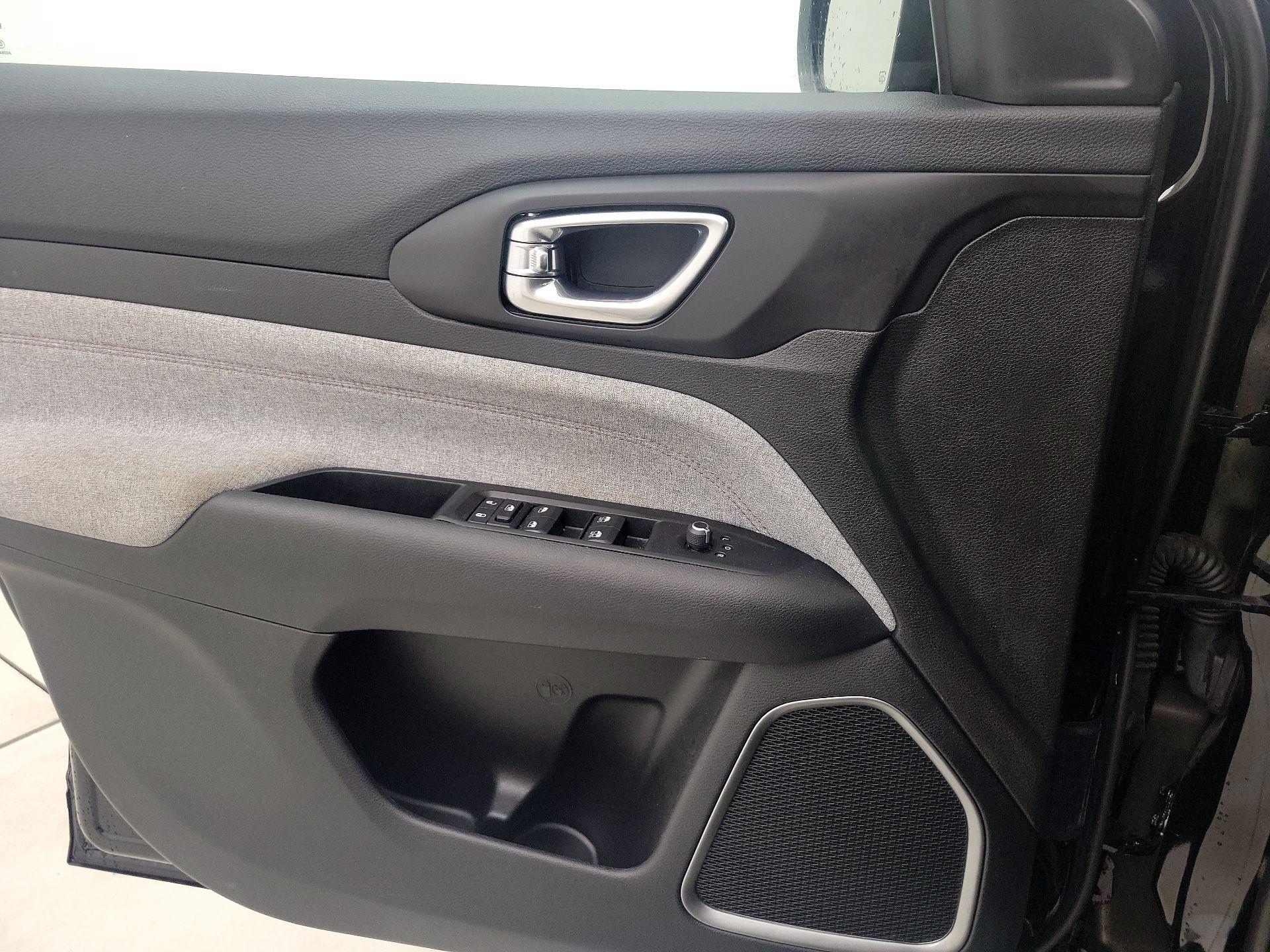 Thumbnail: 2022 Jeep Compass - 12