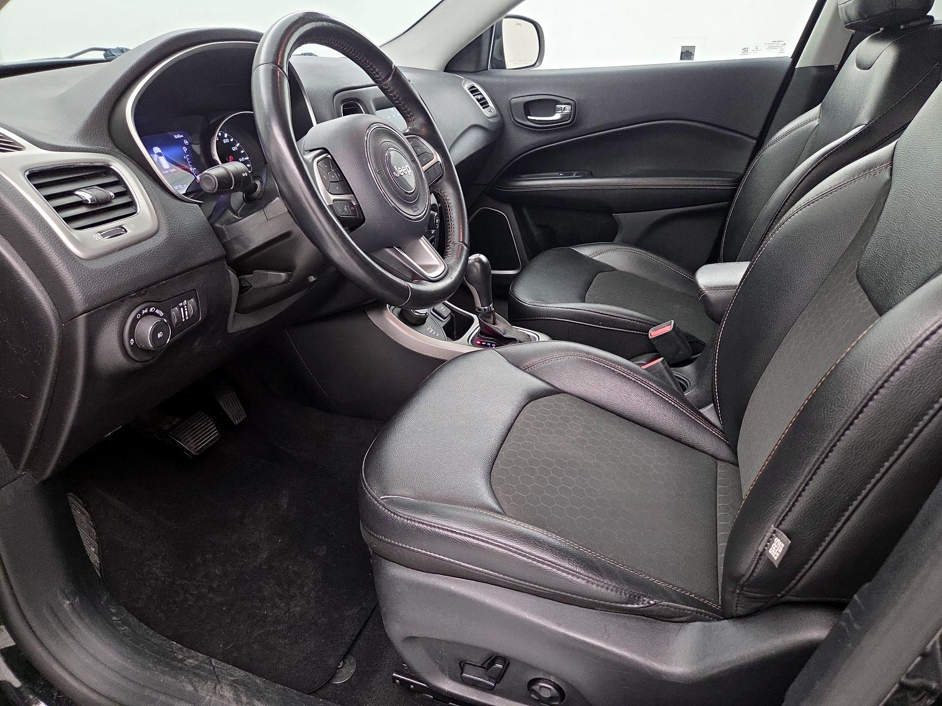 Thumbnail: 2020 Jeep Compass - 11