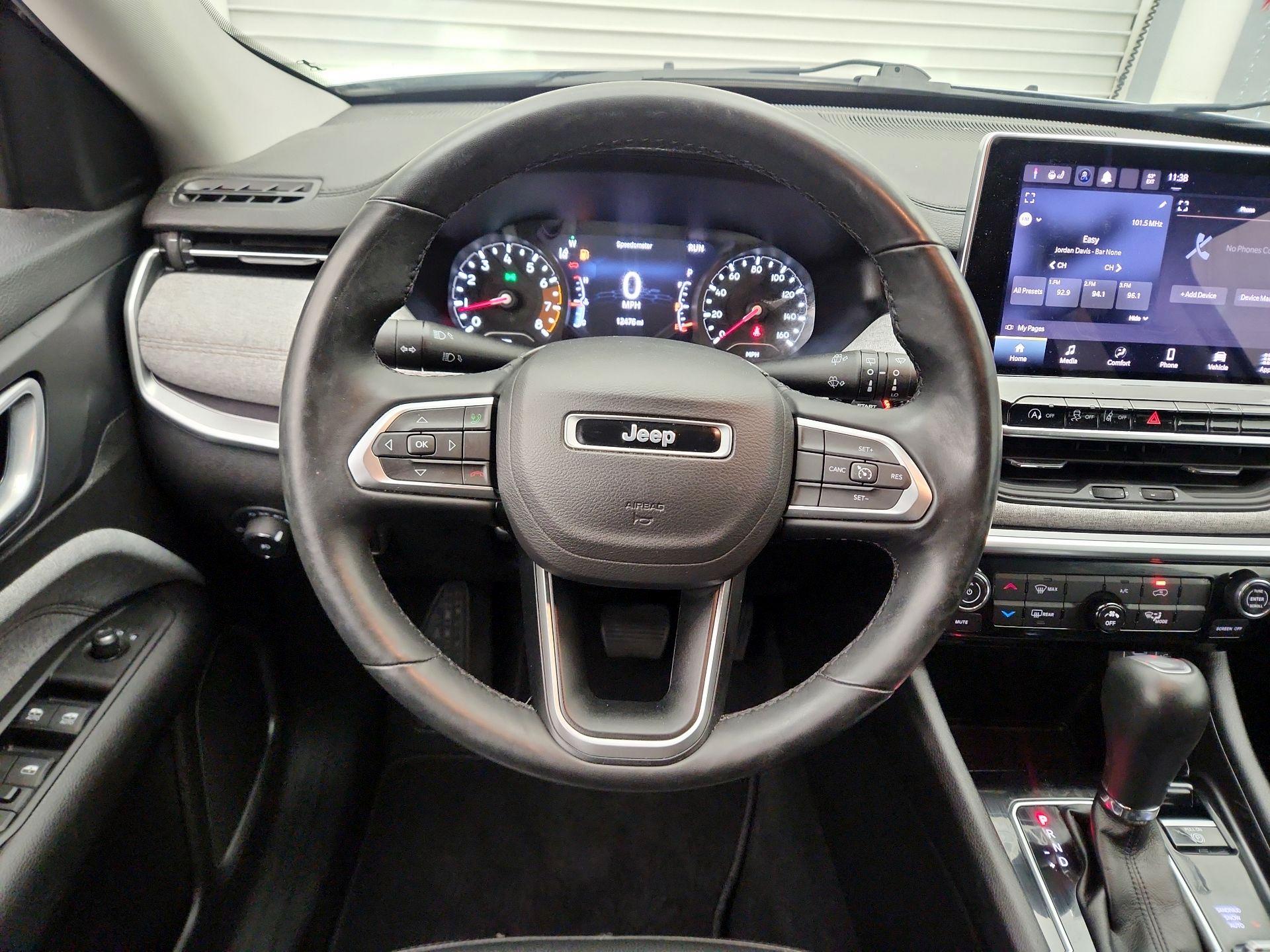 Thumbnail: 2022 Jeep Compass - 10