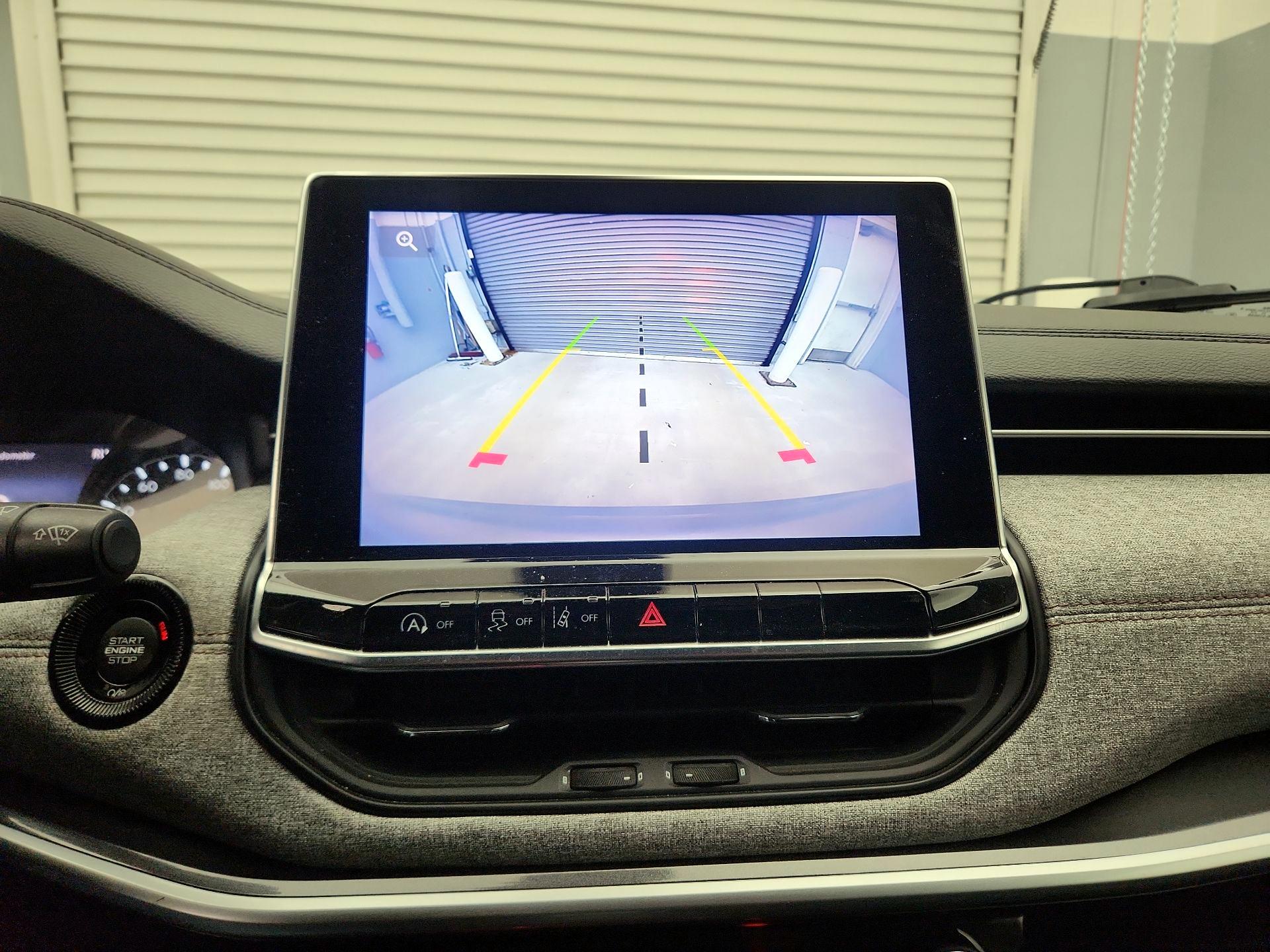 Thumbnail: 2022 Jeep Compass - 14