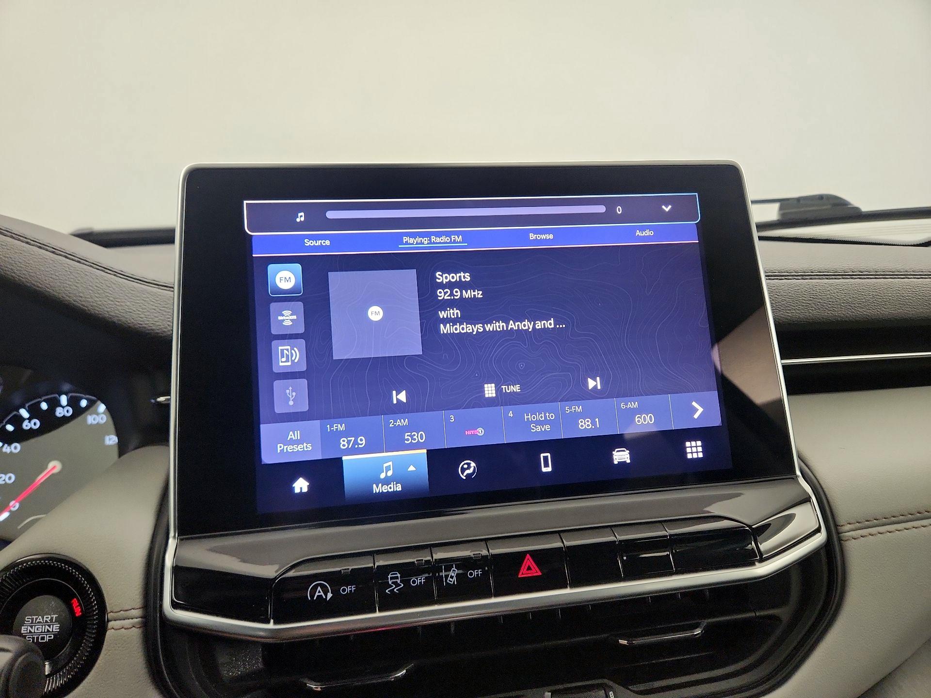 Thumbnail: 2022 Jeep Compass - 15