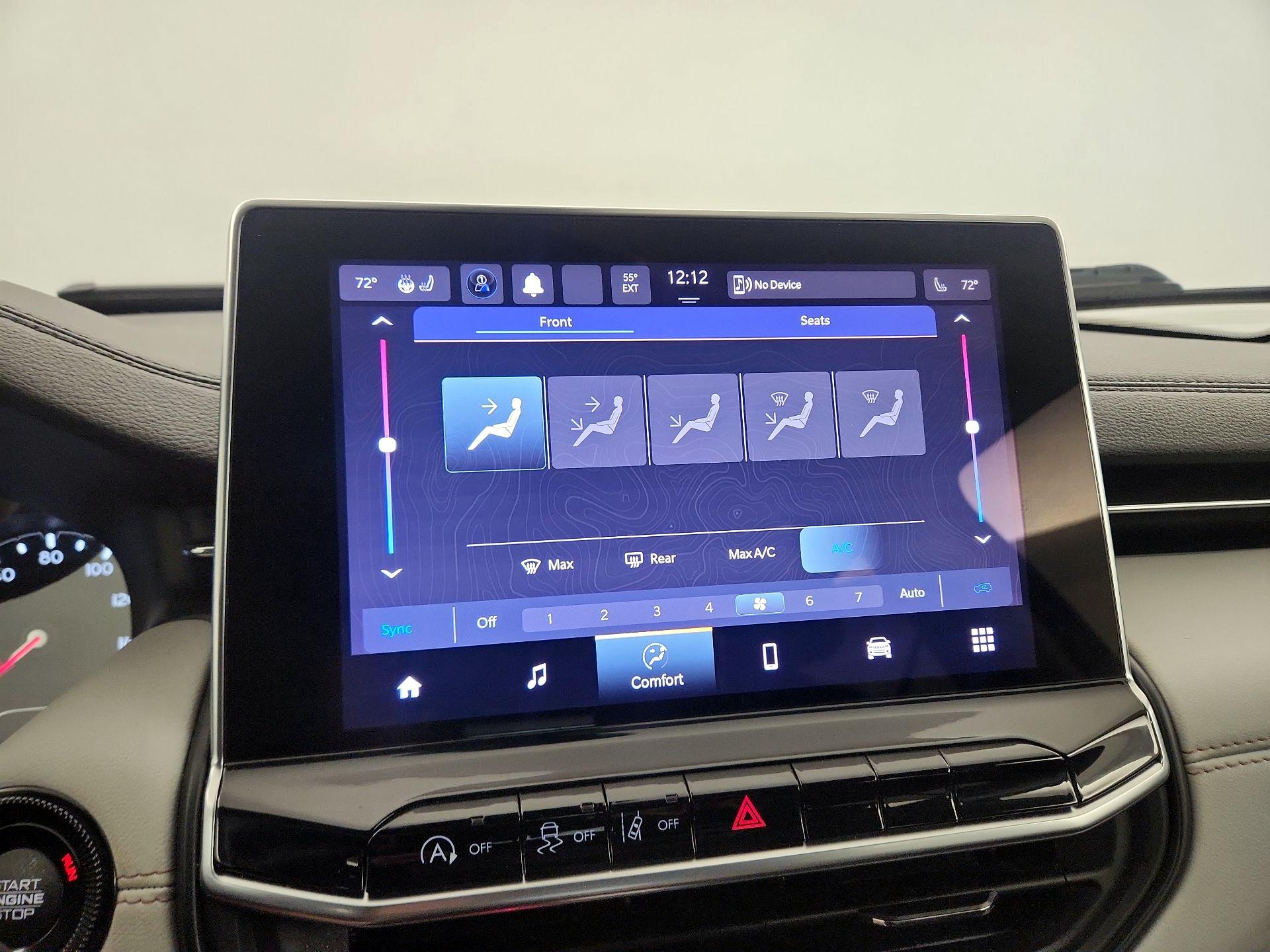 Thumbnail: 2022 Jeep Compass - 16