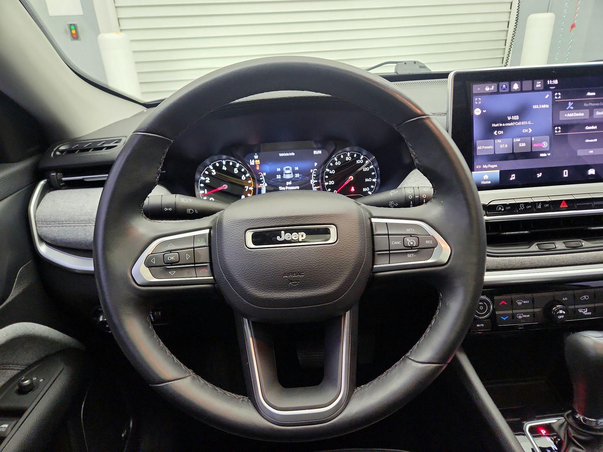 Thumbnail: 2022 Jeep Compass - 10