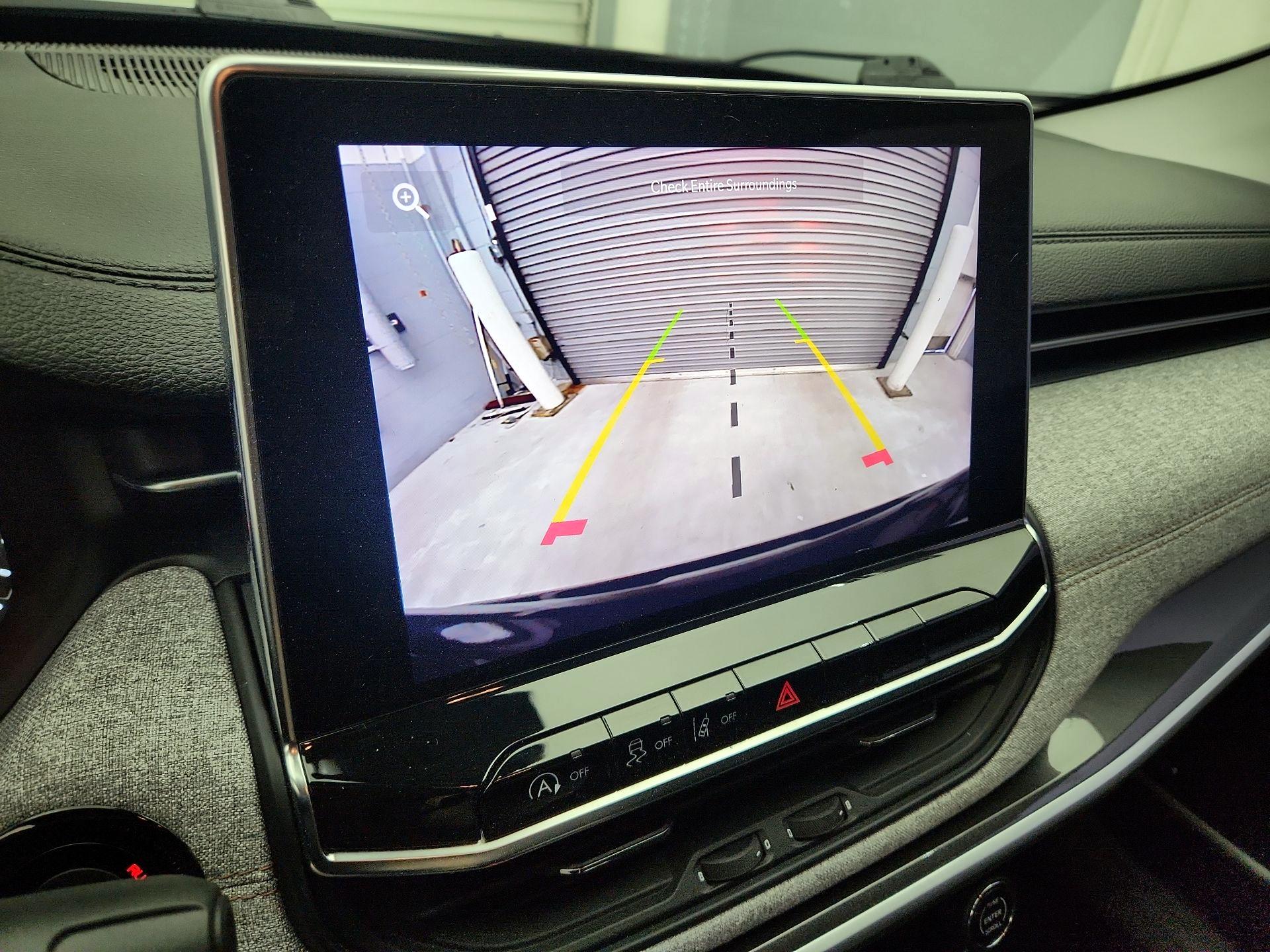 Thumbnail: 2022 Jeep Compass - 14