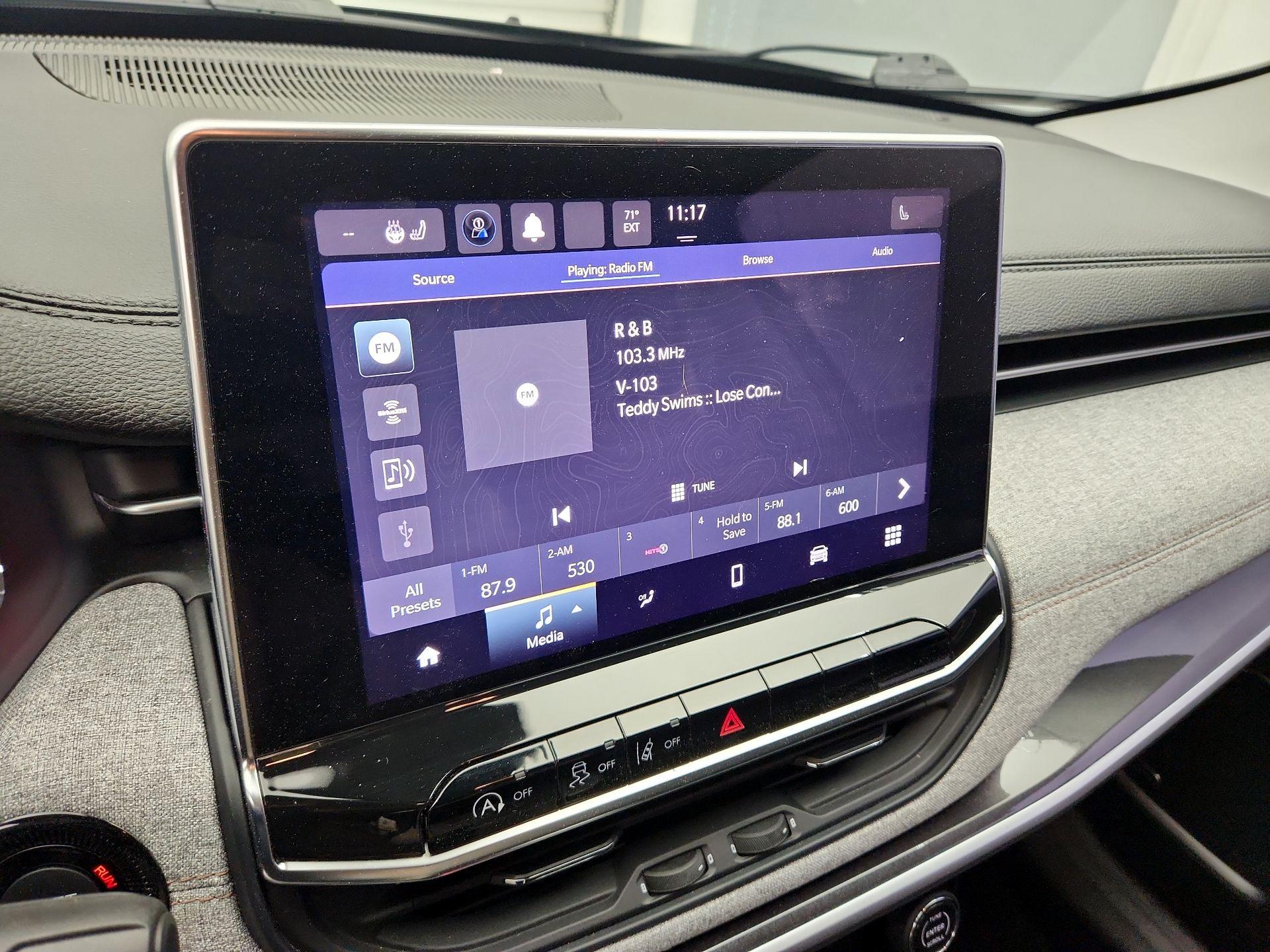 Thumbnail: 2022 Jeep Compass - 15