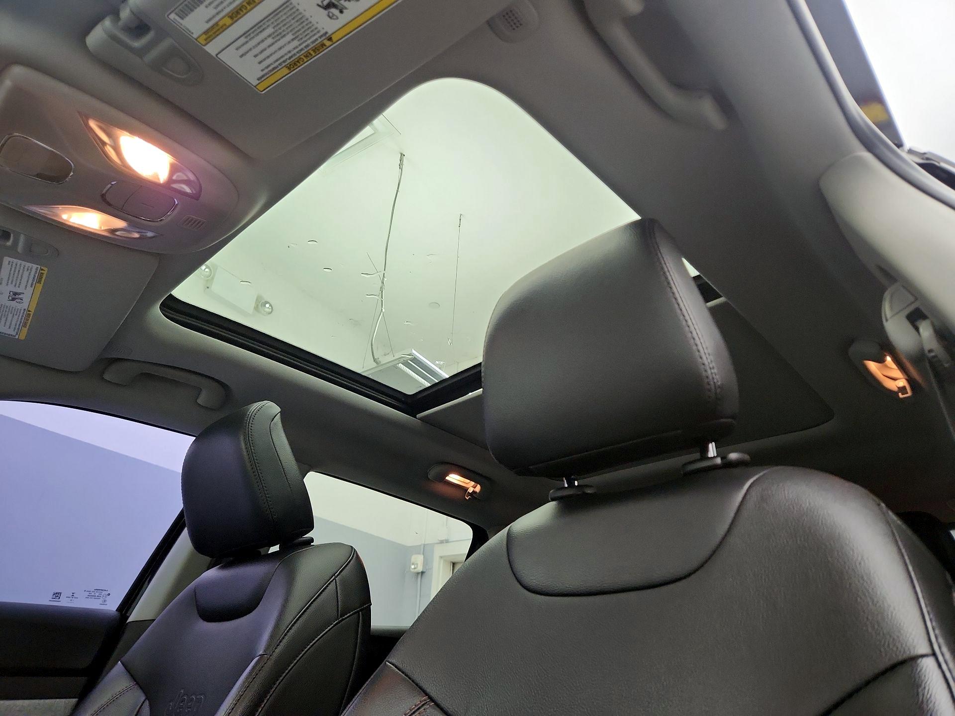 Thumbnail: 2022 Jeep Compass - 19