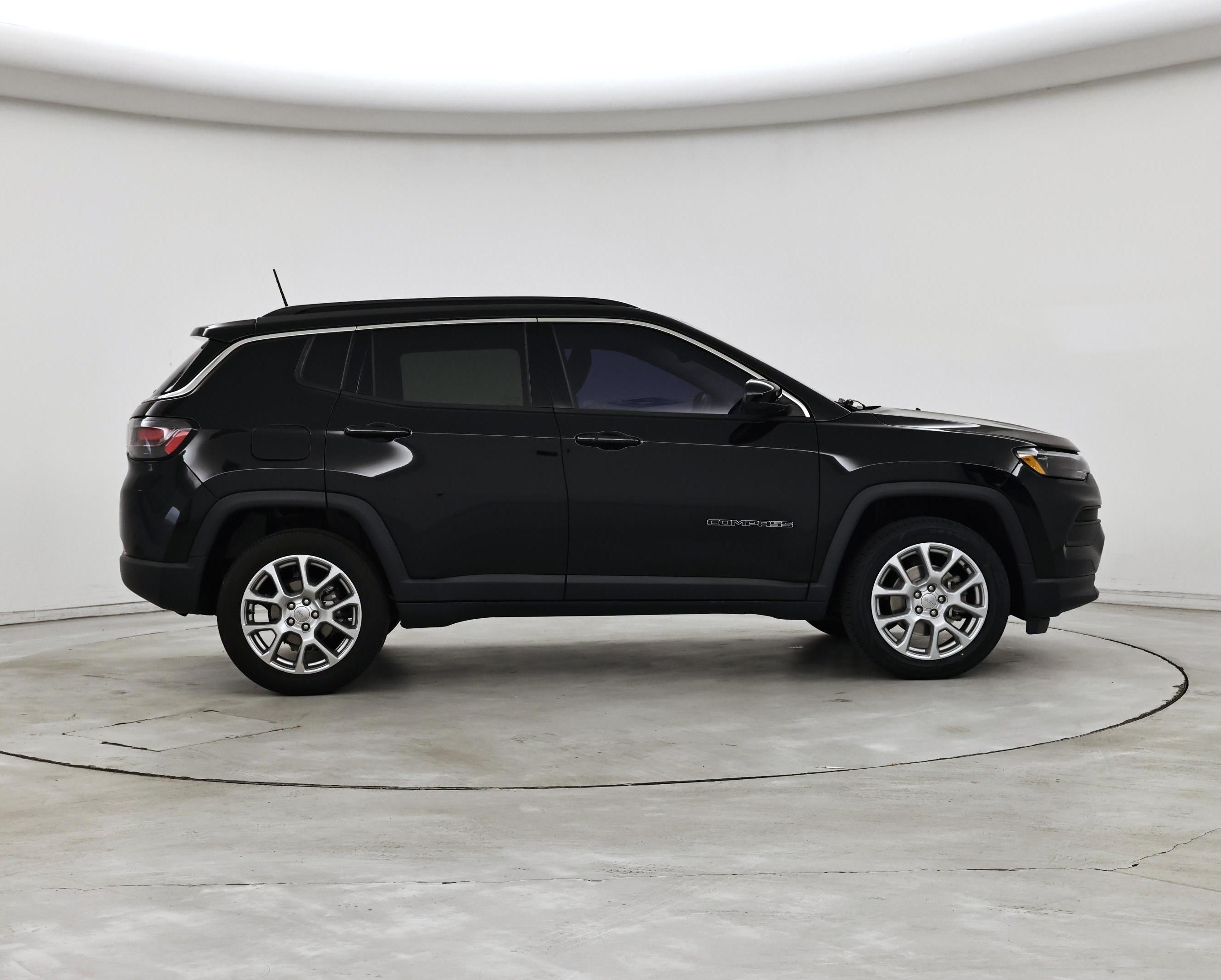 Thumbnail: 2022 Jeep Compass - 7
