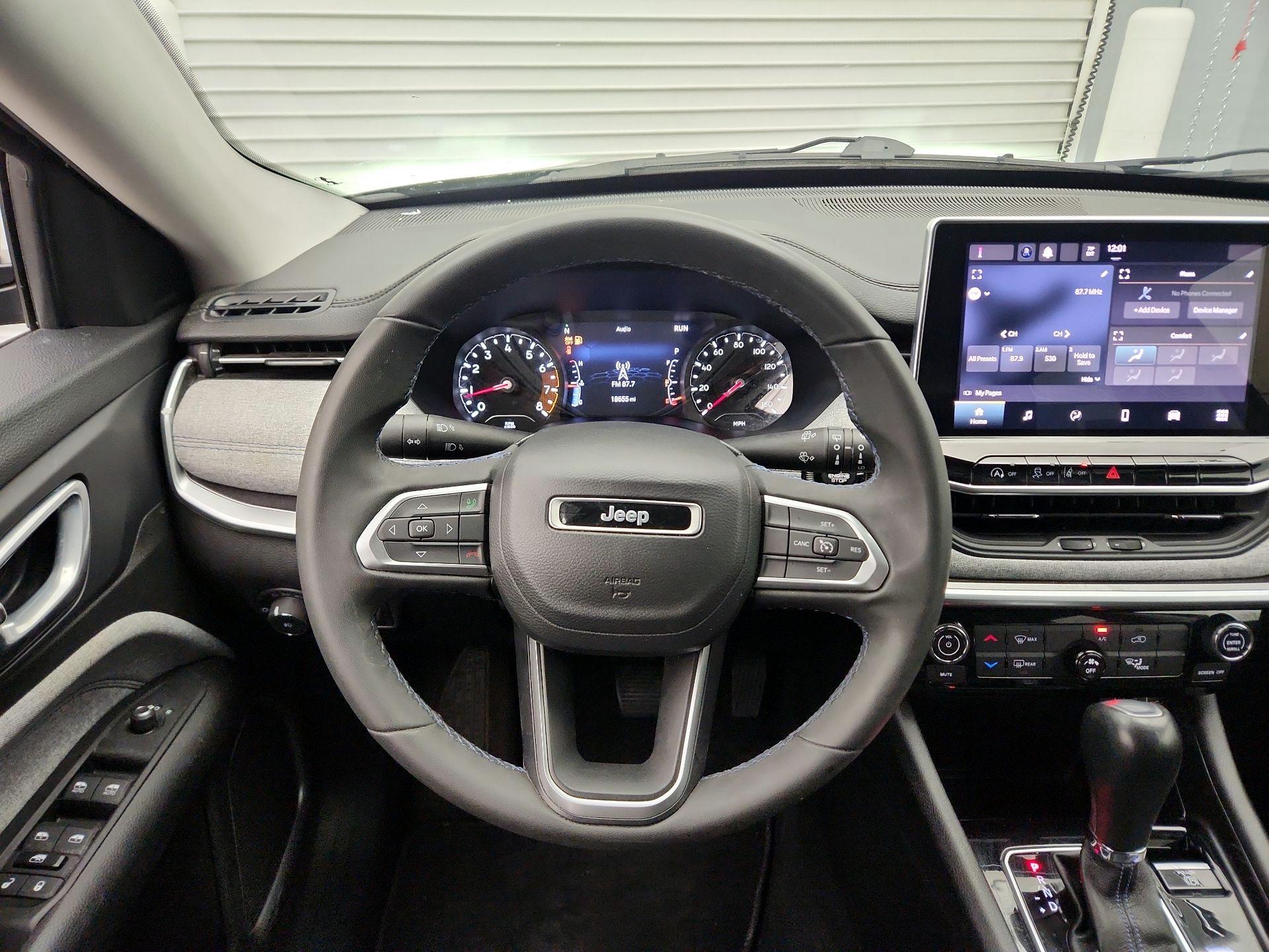 Thumbnail: 2022 Jeep Compass - 10