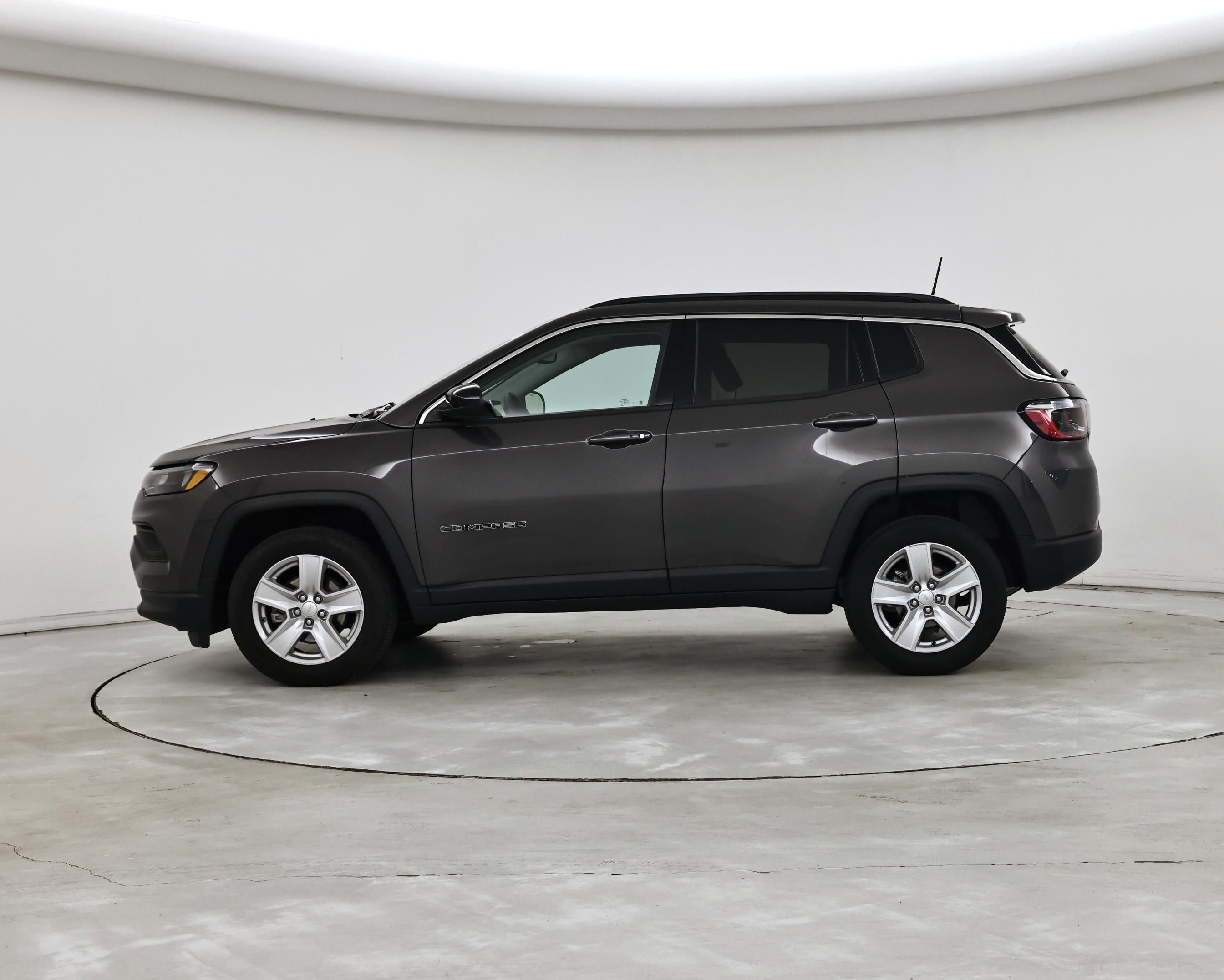 Thumbnail: 2022 Jeep Compass - 3