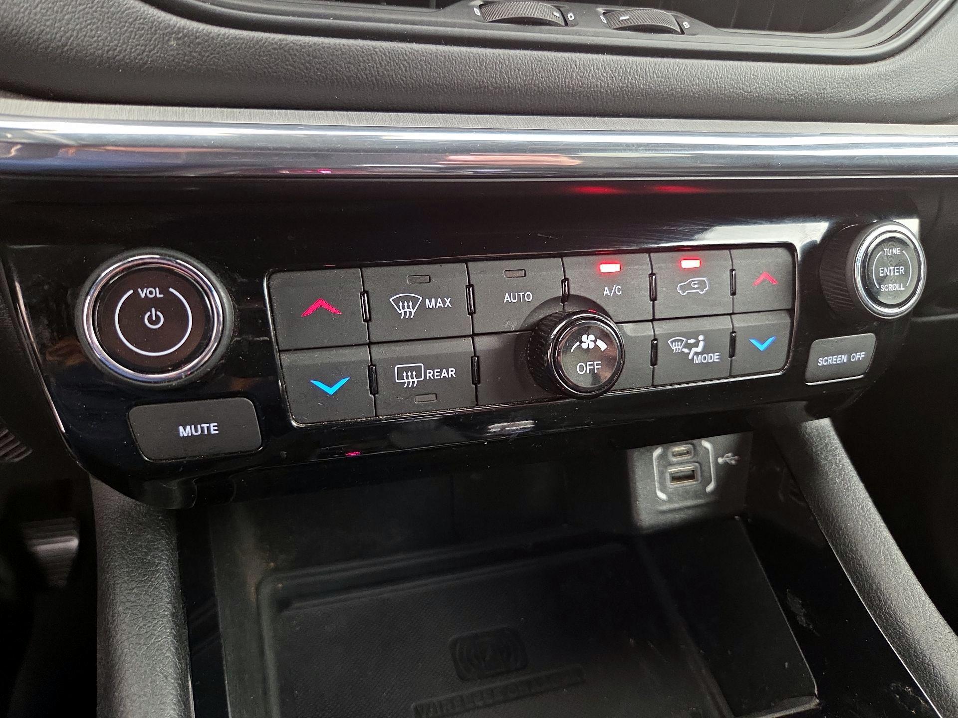 Thumbnail: 2022 Jeep Compass - 17