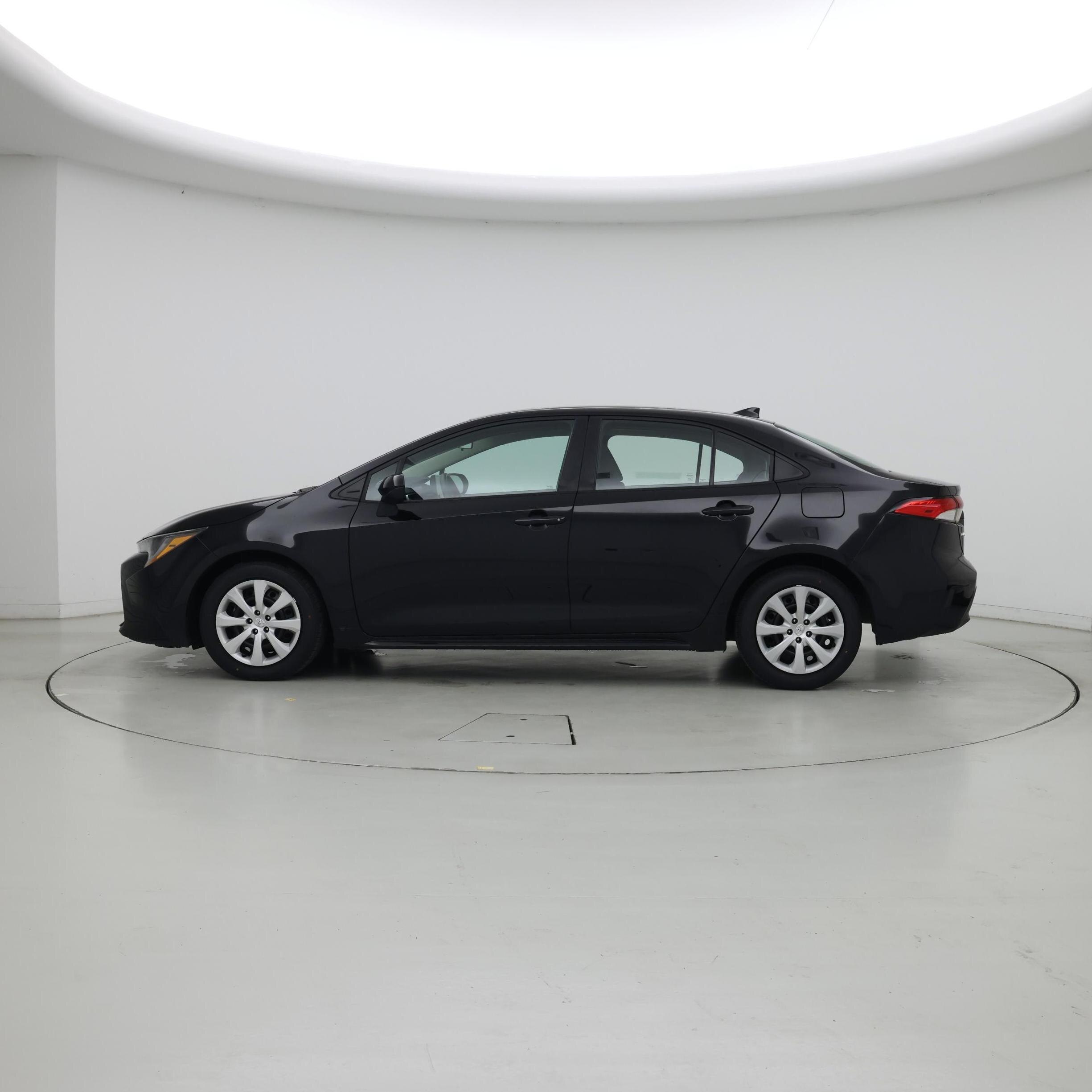 Thumbnail: 2024 Toyota Corolla - 3