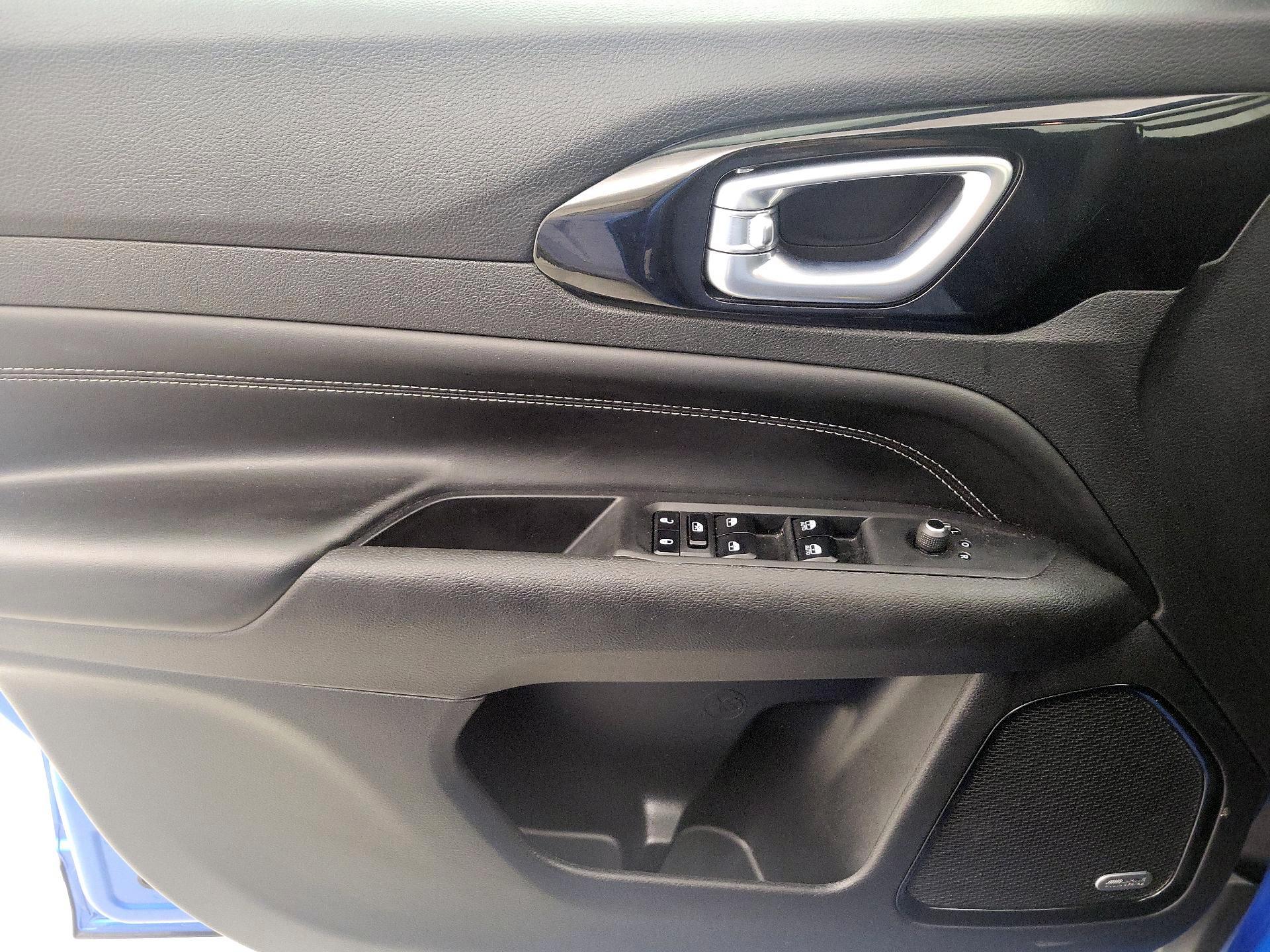 Thumbnail: 2023 Jeep Compass - 12