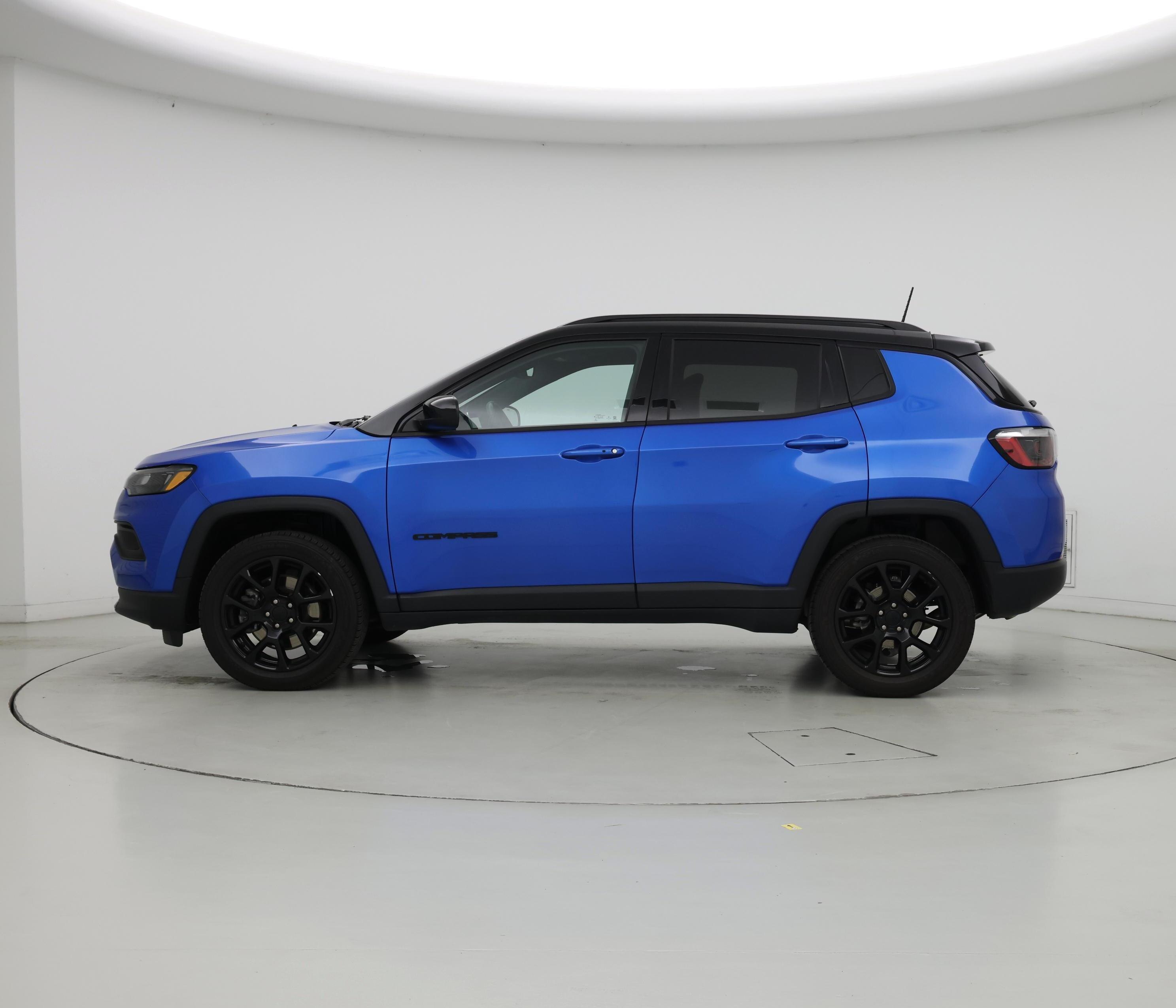 Thumbnail: 2023 Jeep Compass - 3