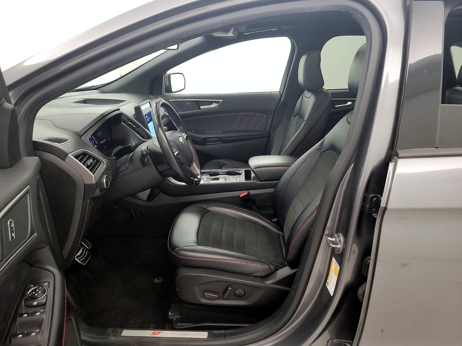 Thumbnail: 2022 Ford Edge - 11