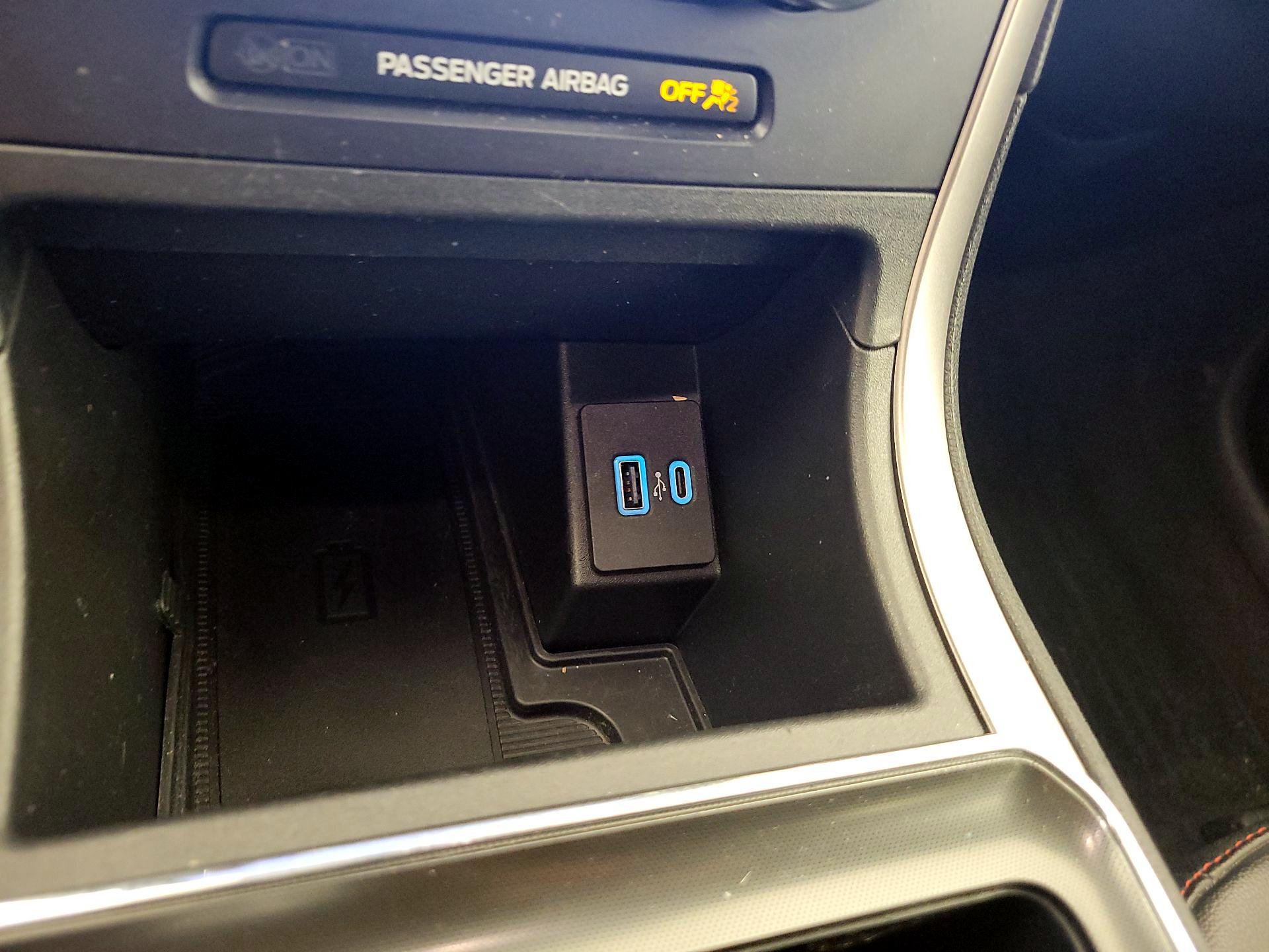 Thumbnail: 2022 Ford Edge - 18