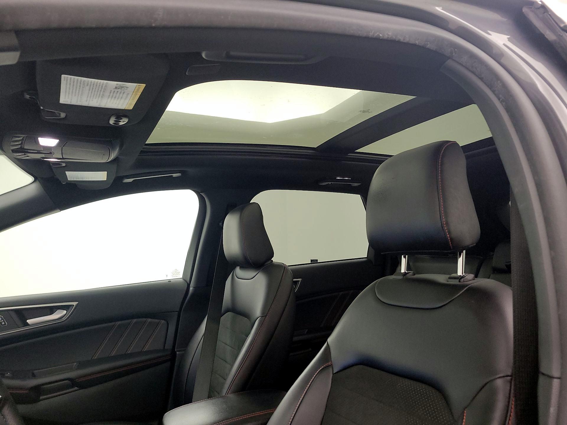 Thumbnail: 2022 Ford Edge - 19