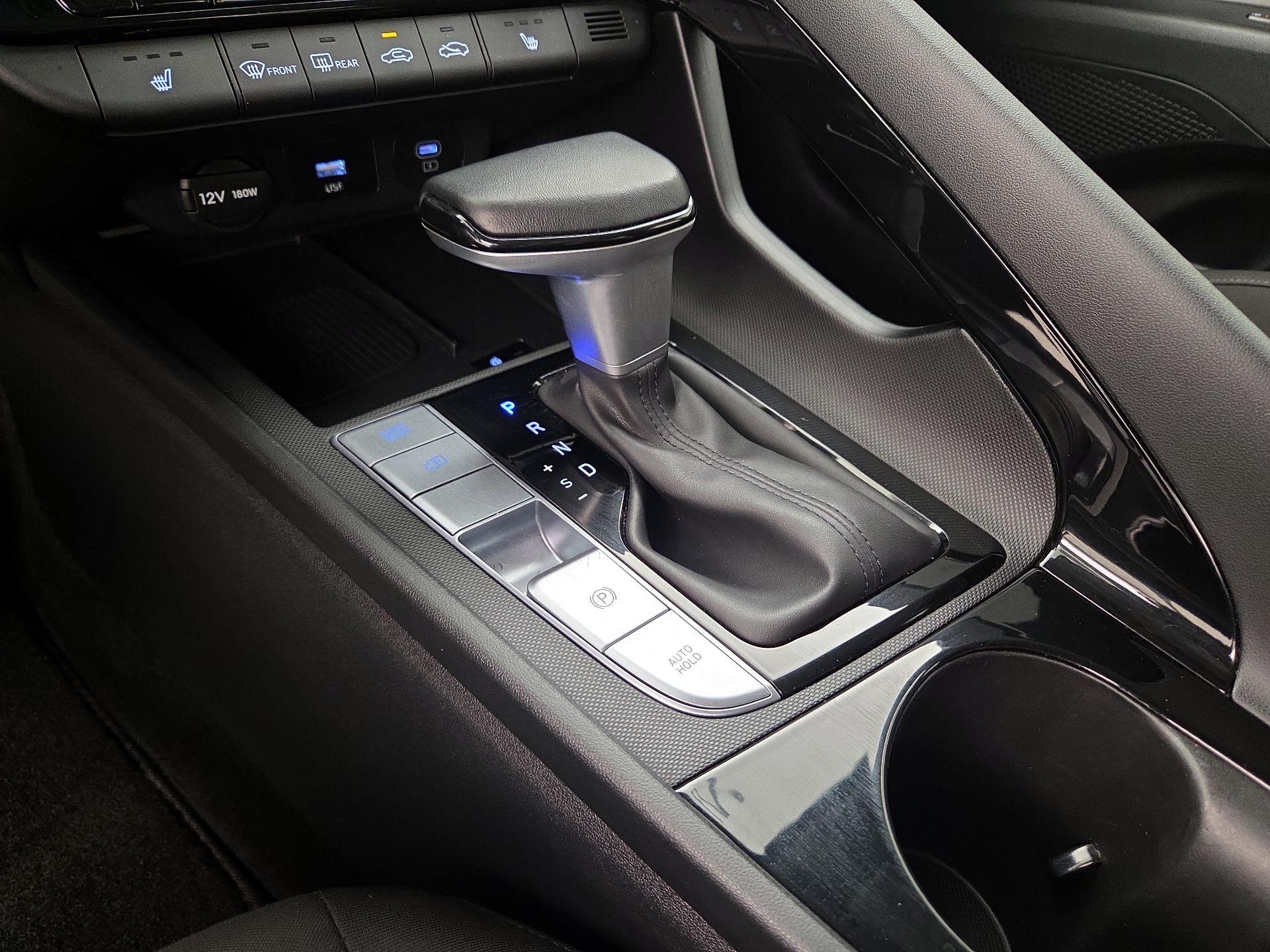 Thumbnail: 2025 Hyundai Elantra - 18