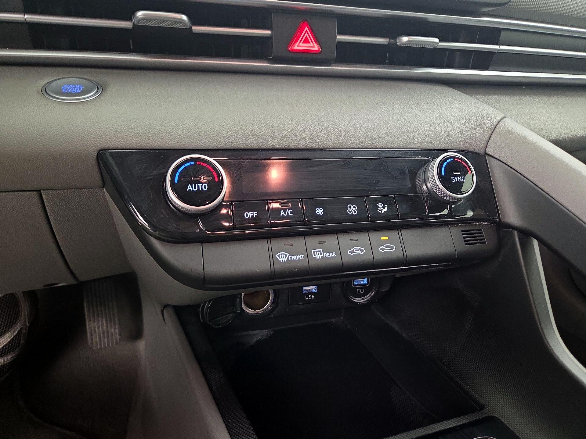 Thumbnail: 2023 Hyundai Elantra - 16