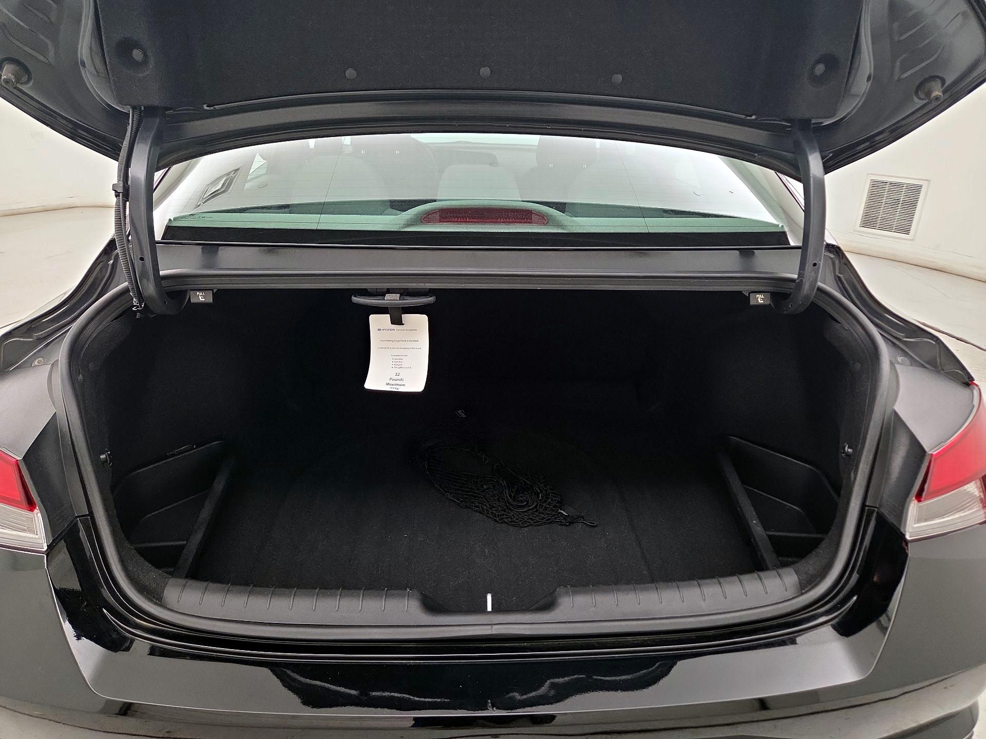 Thumbnail: 2023 Hyundai Elantra - 20