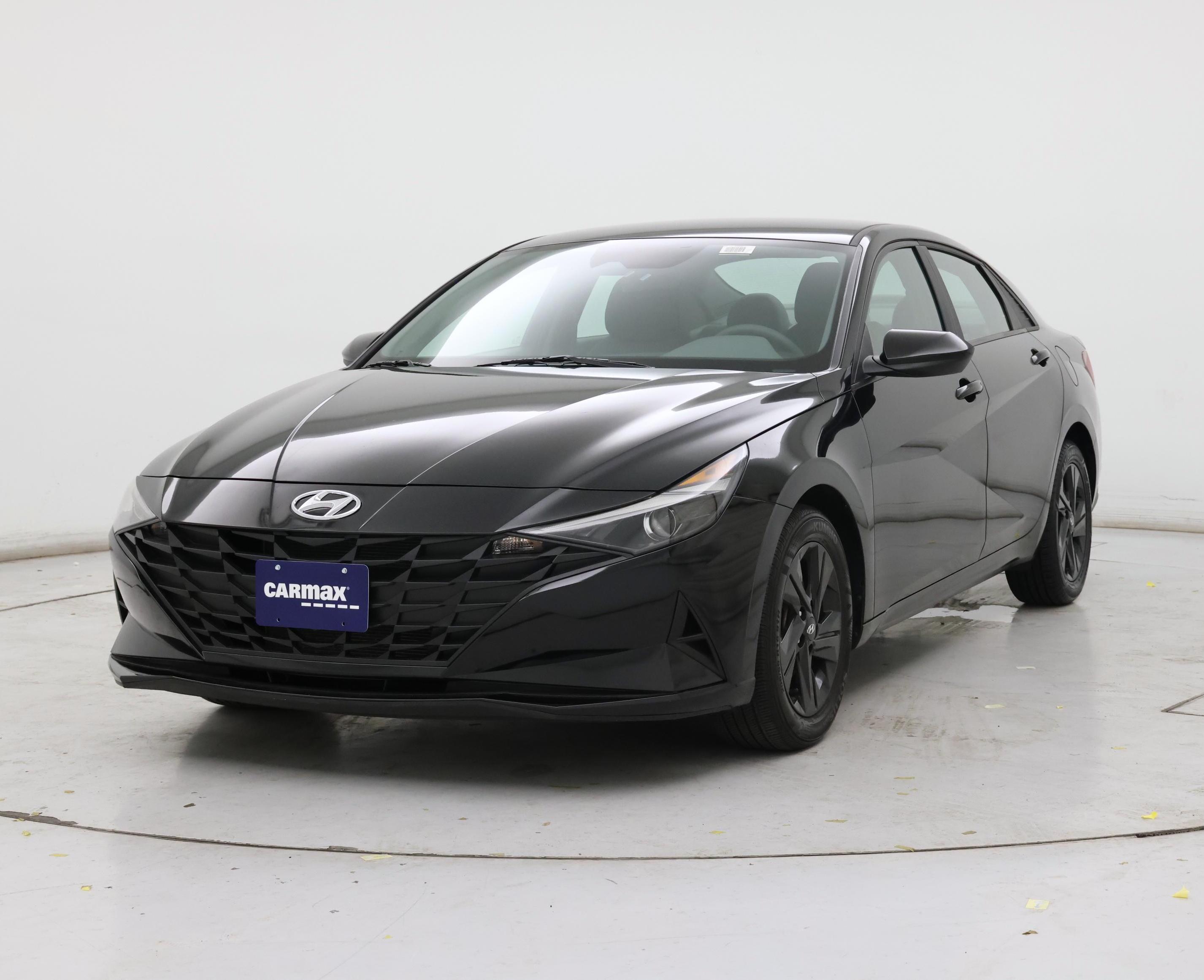 Thumbnail: 2023 Hyundai Elantra - 4