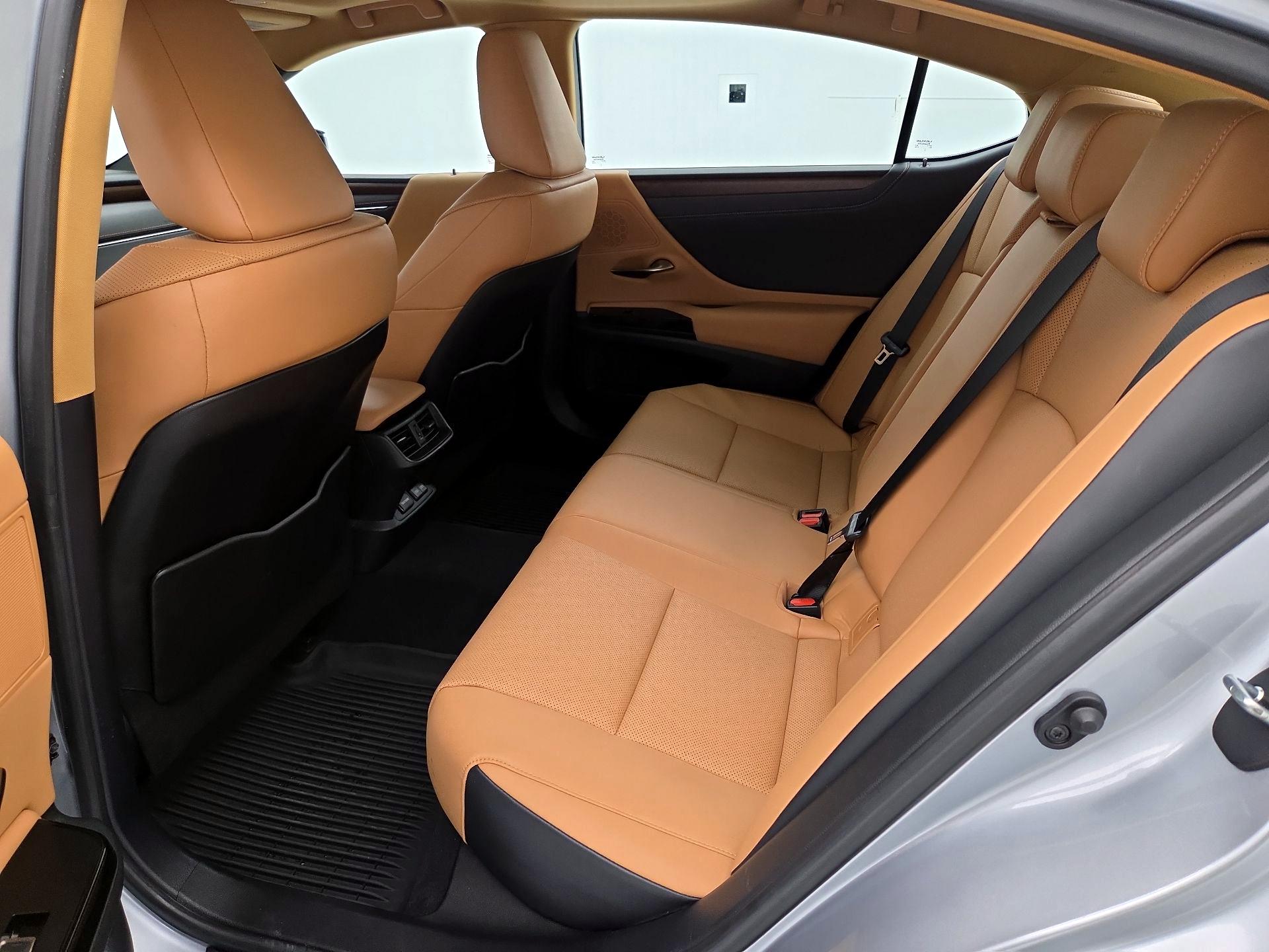 Thumbnail: 2024 Lexus ES - 20