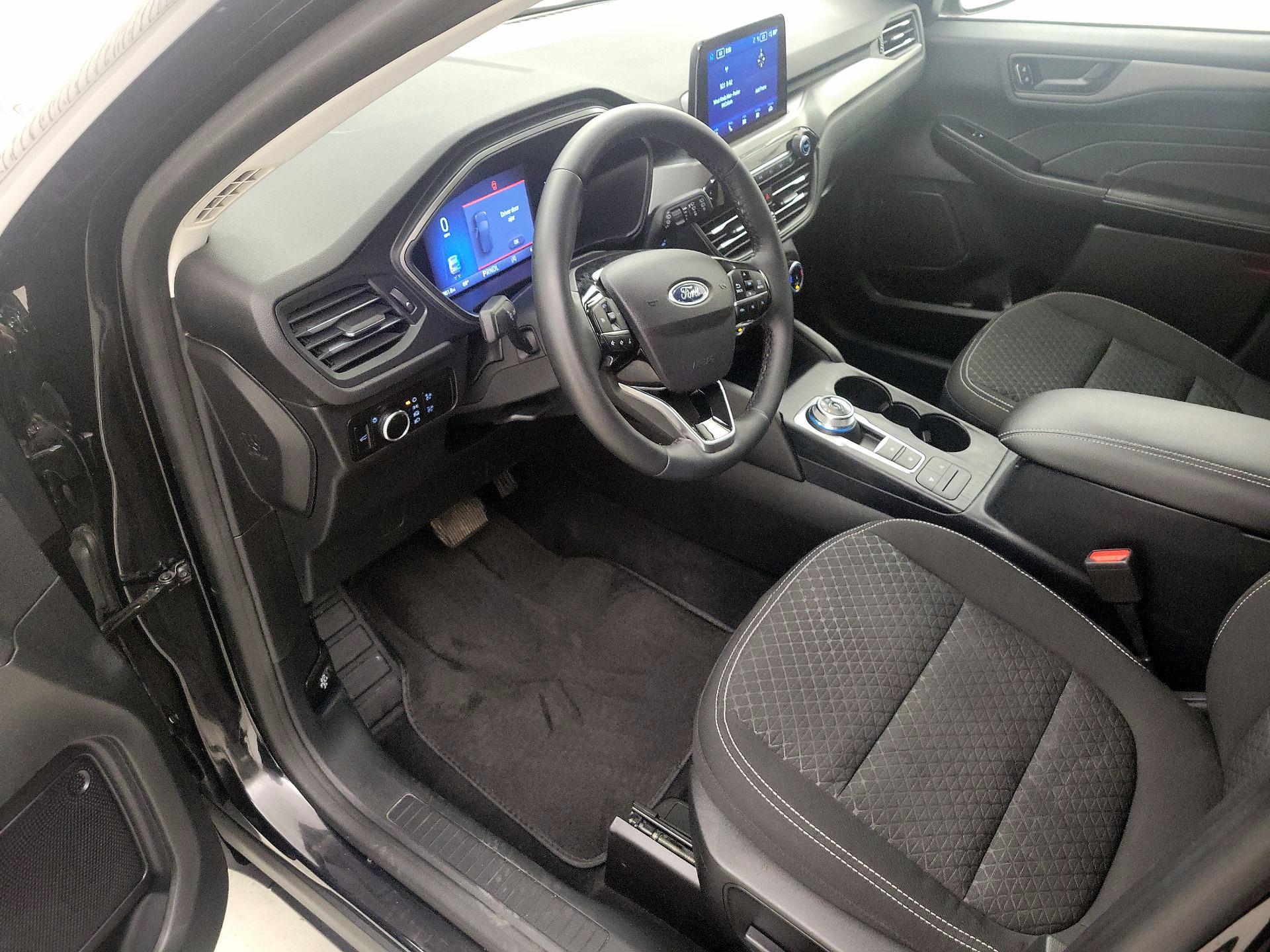 Thumbnail: 2023 Ford Escape - 11