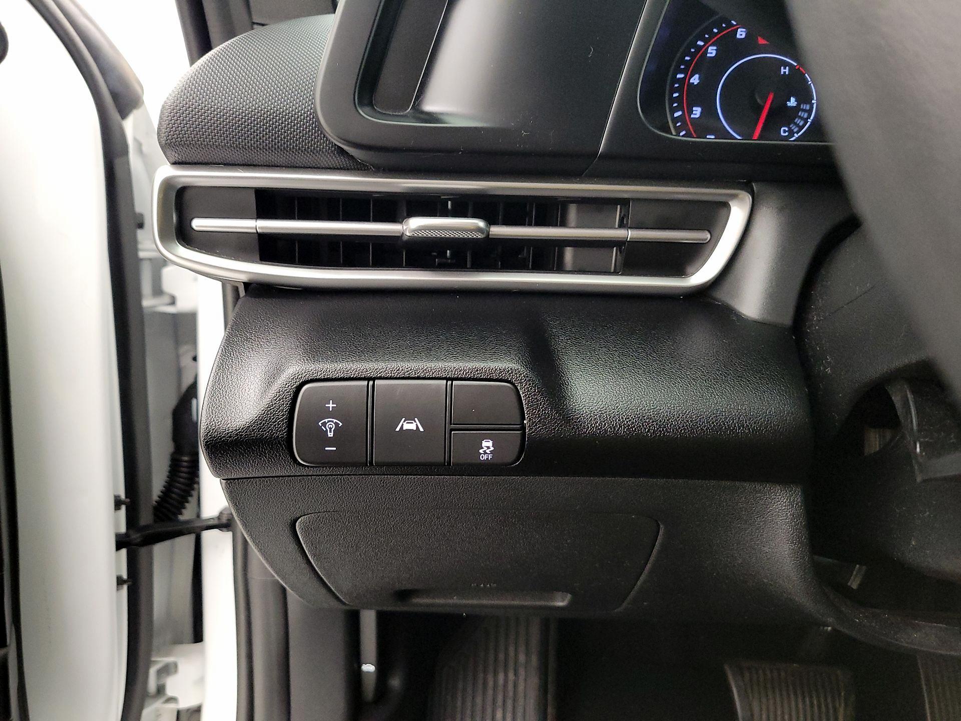 Thumbnail: 2023 Hyundai Elantra - 13