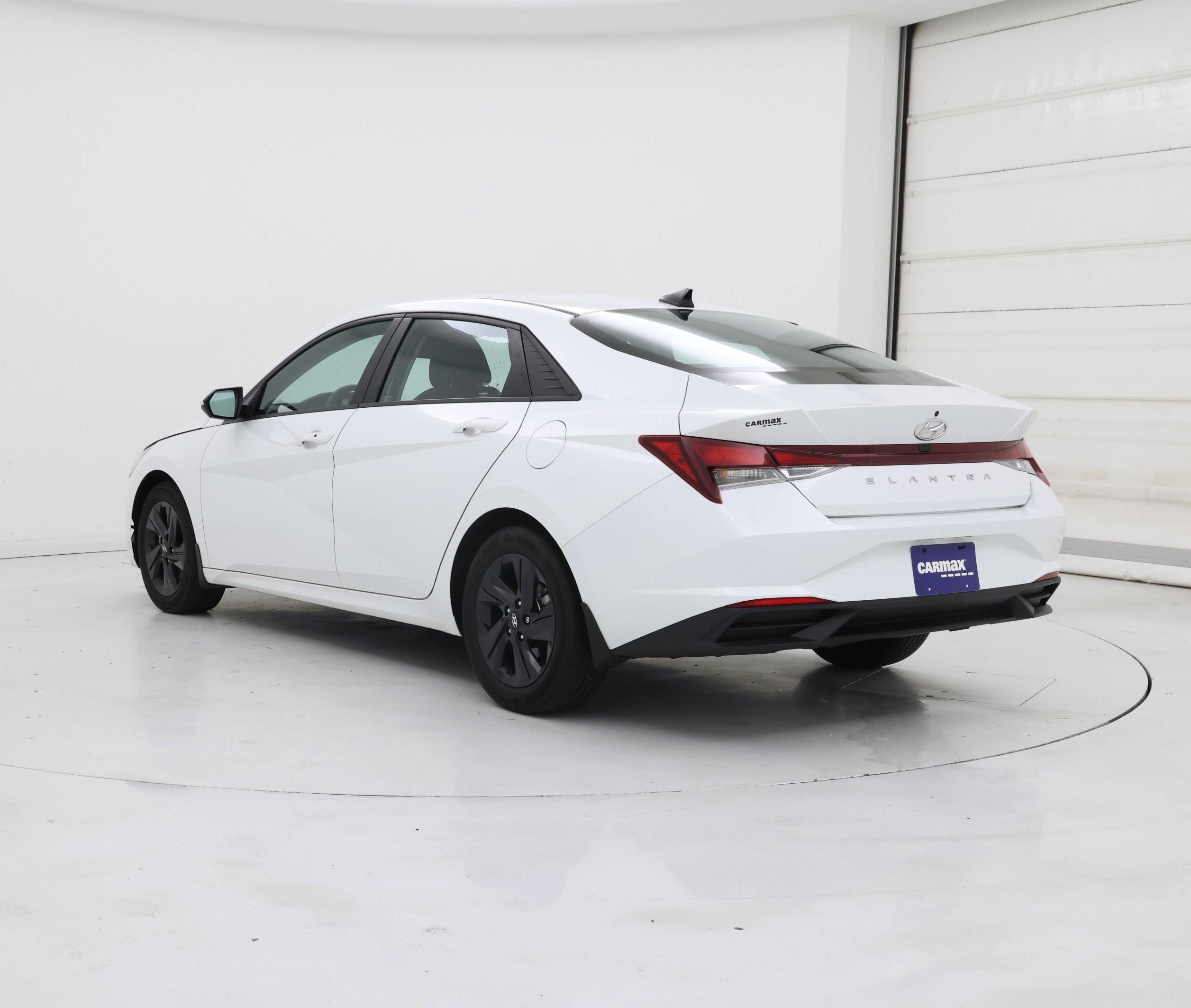 Thumbnail: 2023 Hyundai Elantra - 2