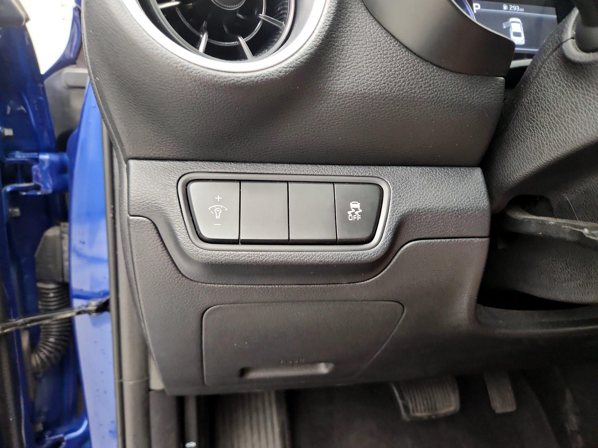 Thumbnail: 2024 Kia Forte - 13