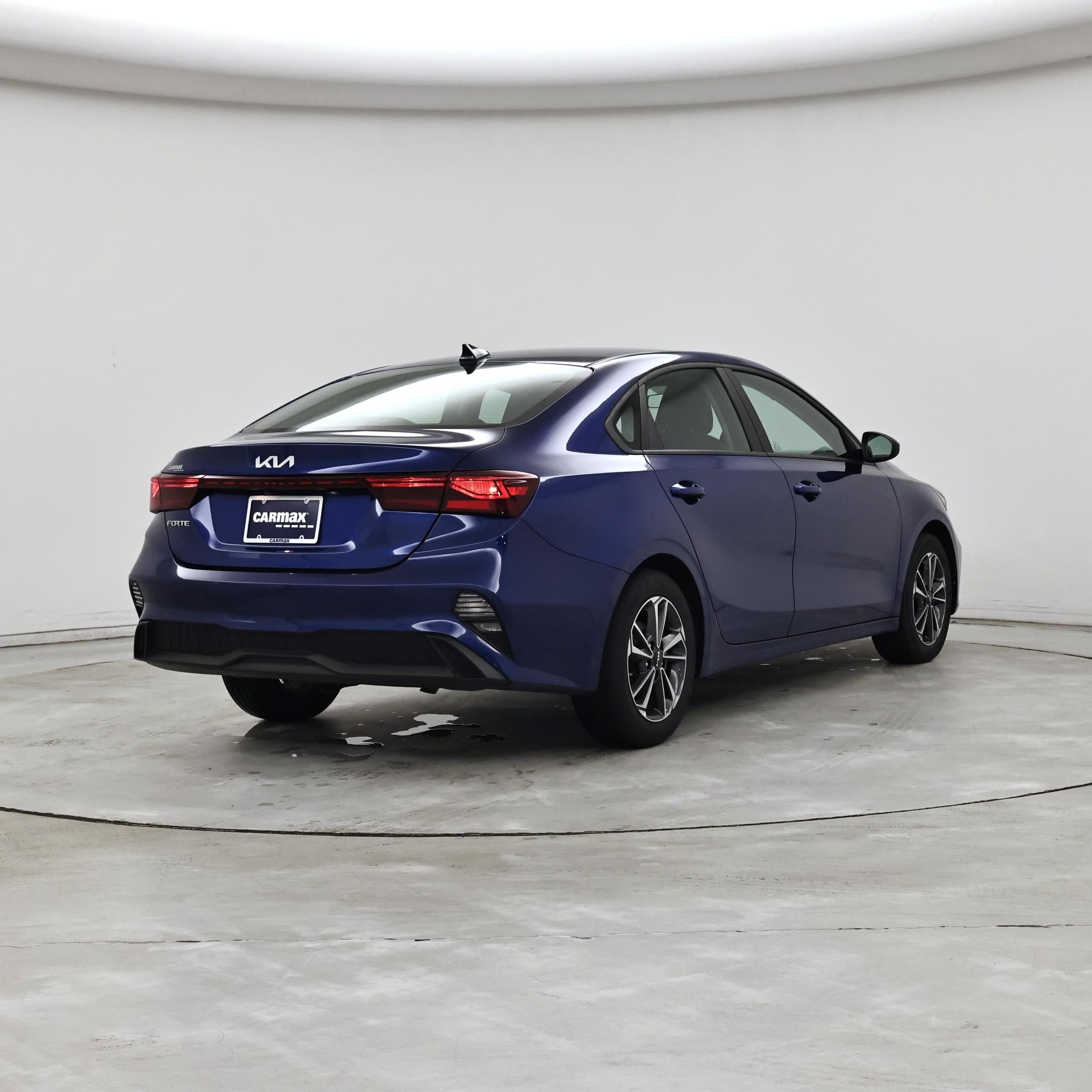 Thumbnail: 2024 Kia Forte - 8