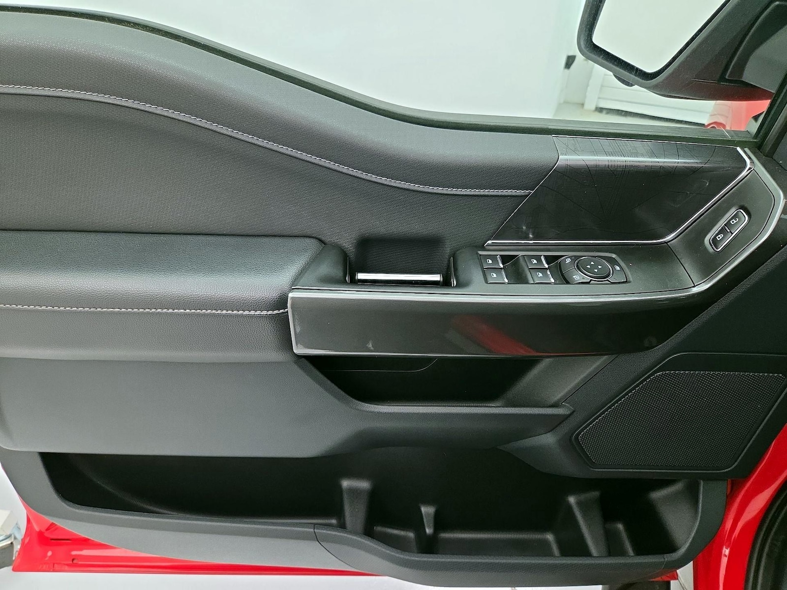 2022 Ford F-150 XLT - Photo 13