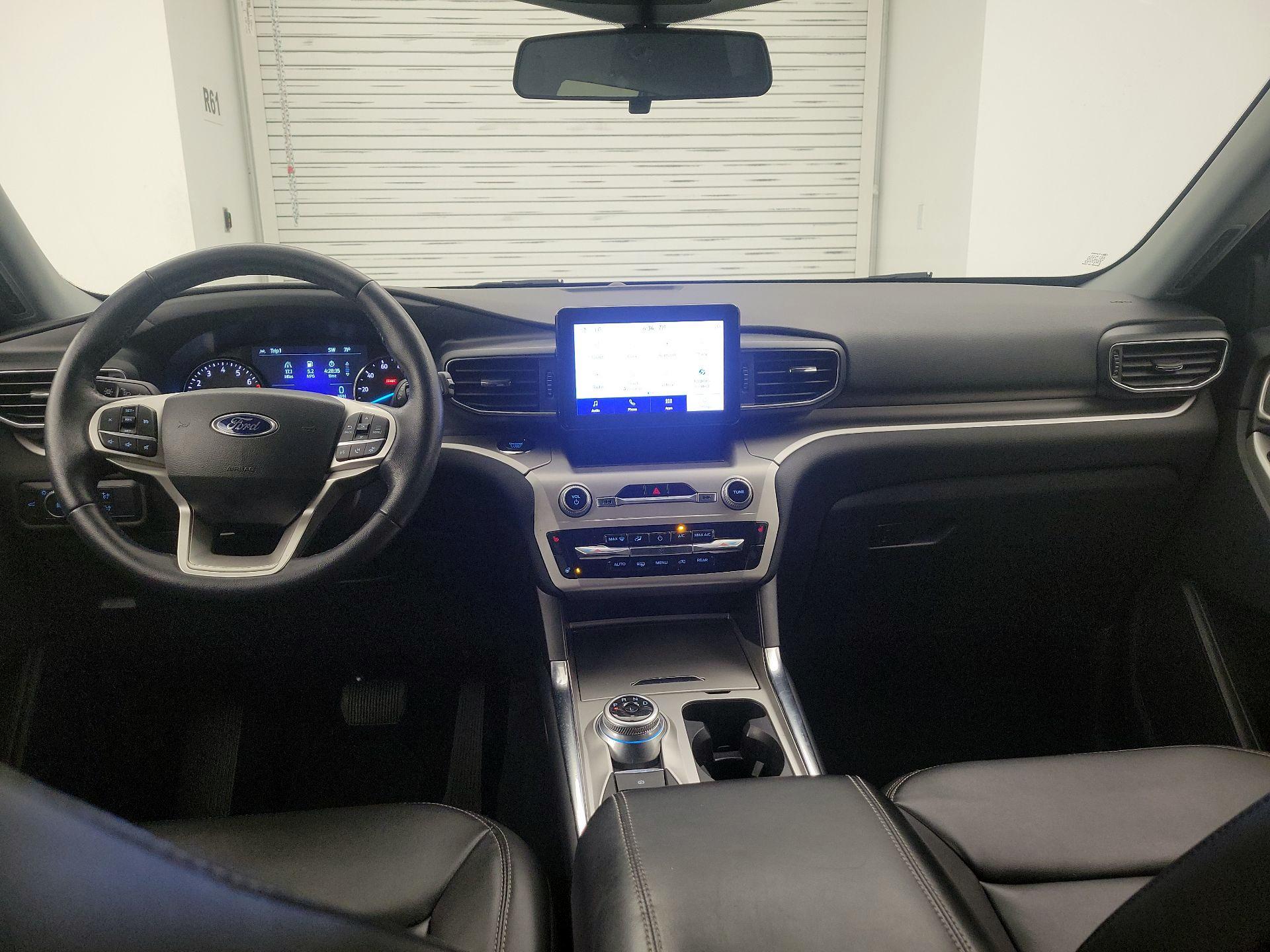 Thumbnail: 2022 Ford Explorer - 9