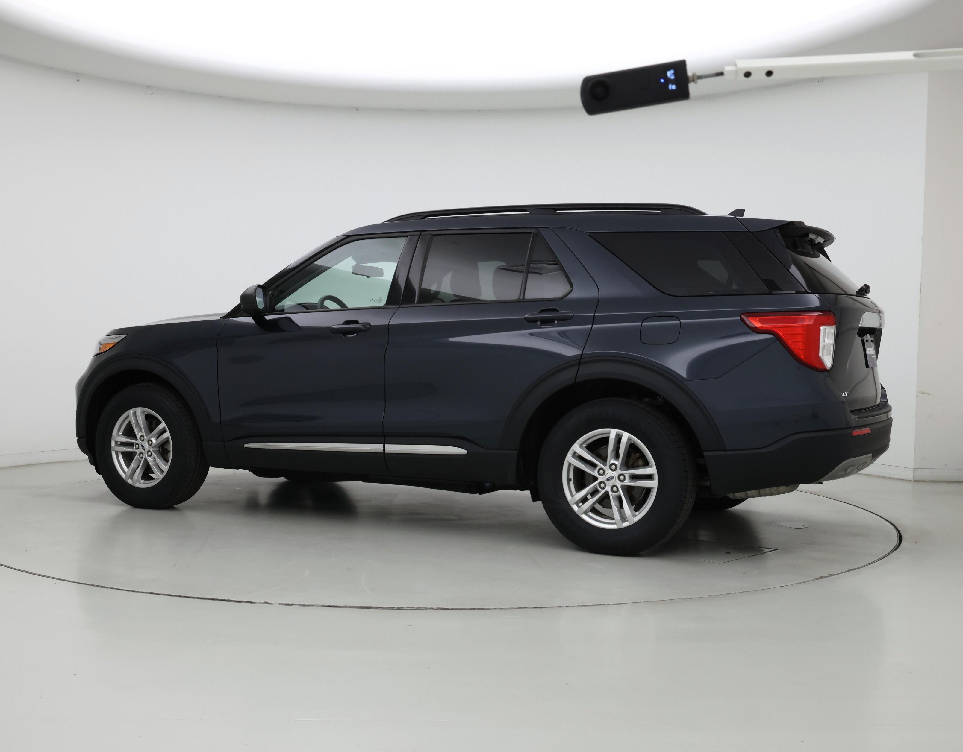 Thumbnail: 2022 Ford Explorer - 5