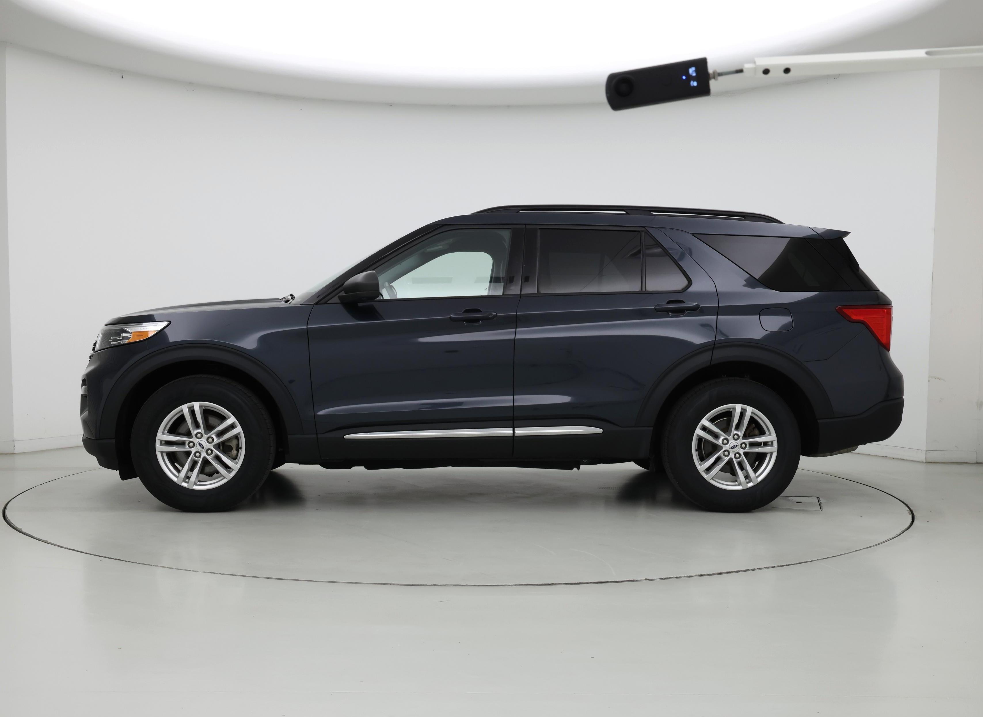 Thumbnail: 2022 Ford Explorer - 8