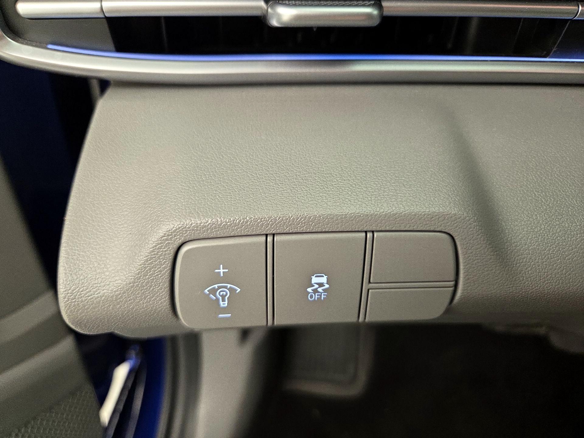 Thumbnail: 2024 Hyundai Elantra - 13