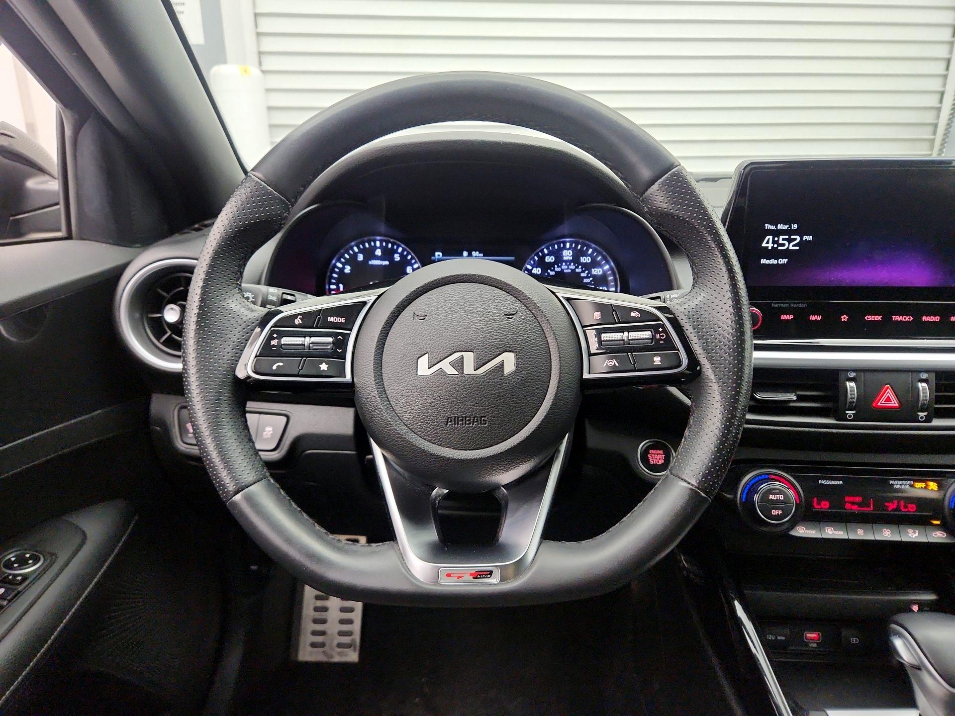 Thumbnail: 2023 Kia Forte - 10