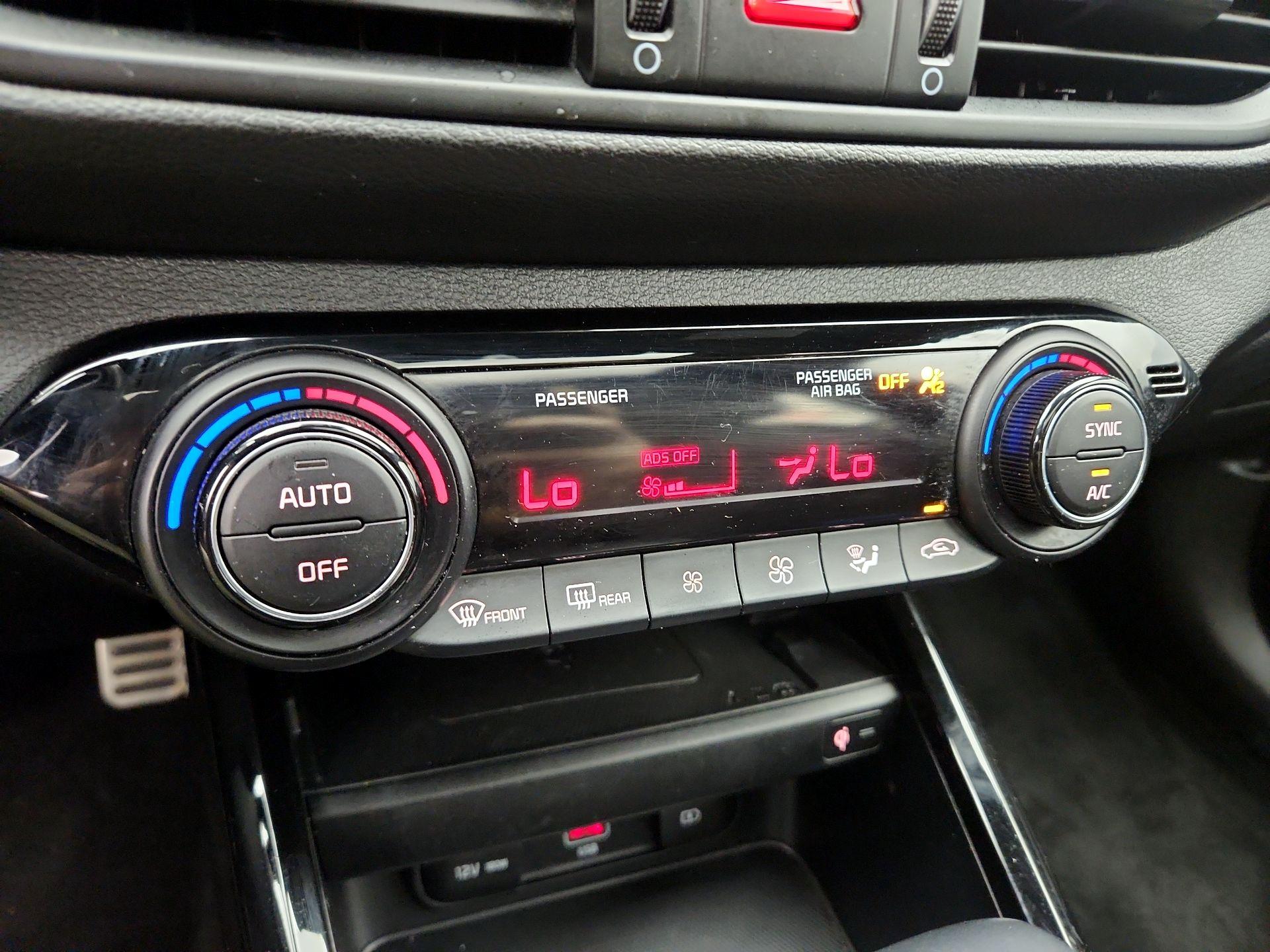 Thumbnail: 2023 Kia Forte - 17