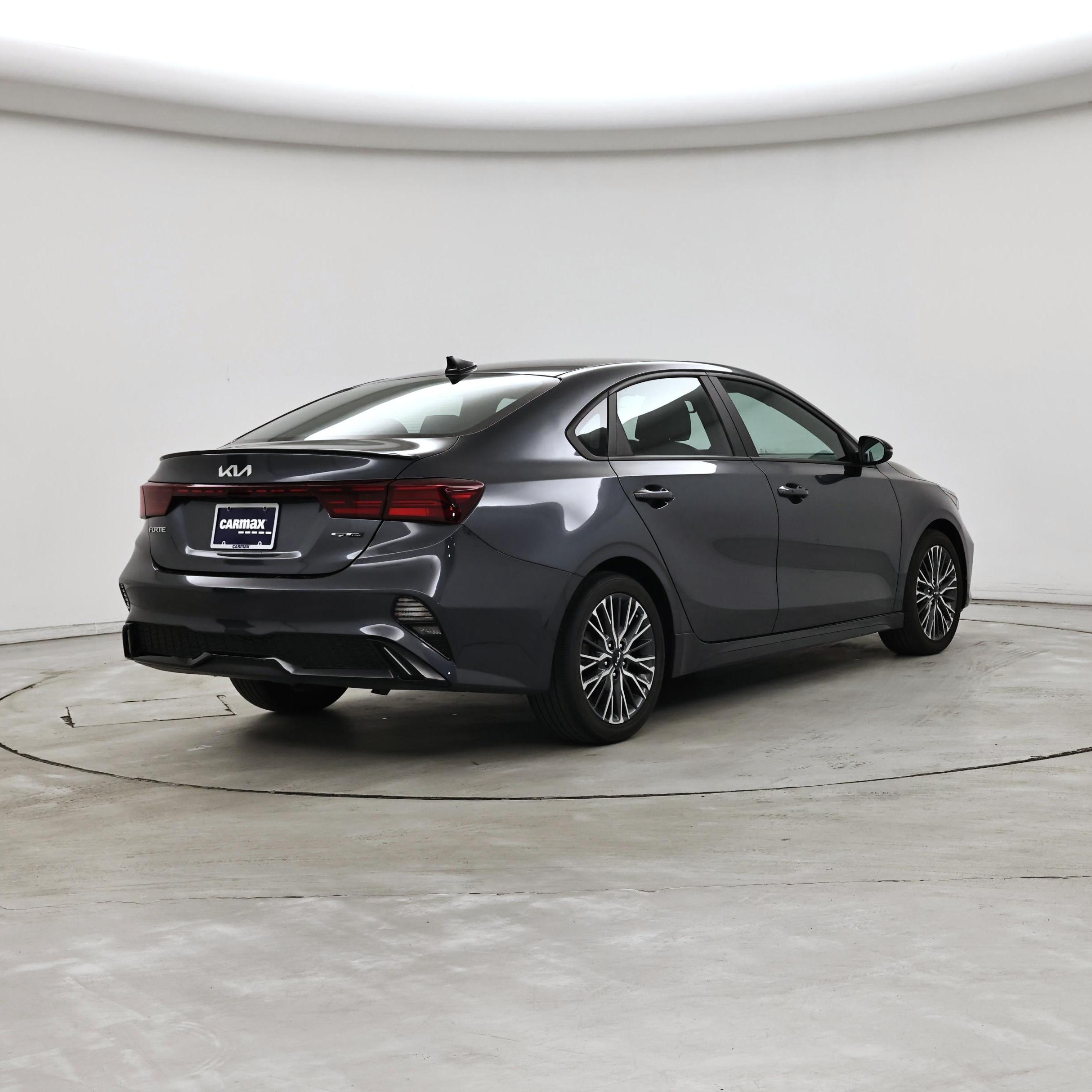 Thumbnail: 2023 Kia Forte - 8