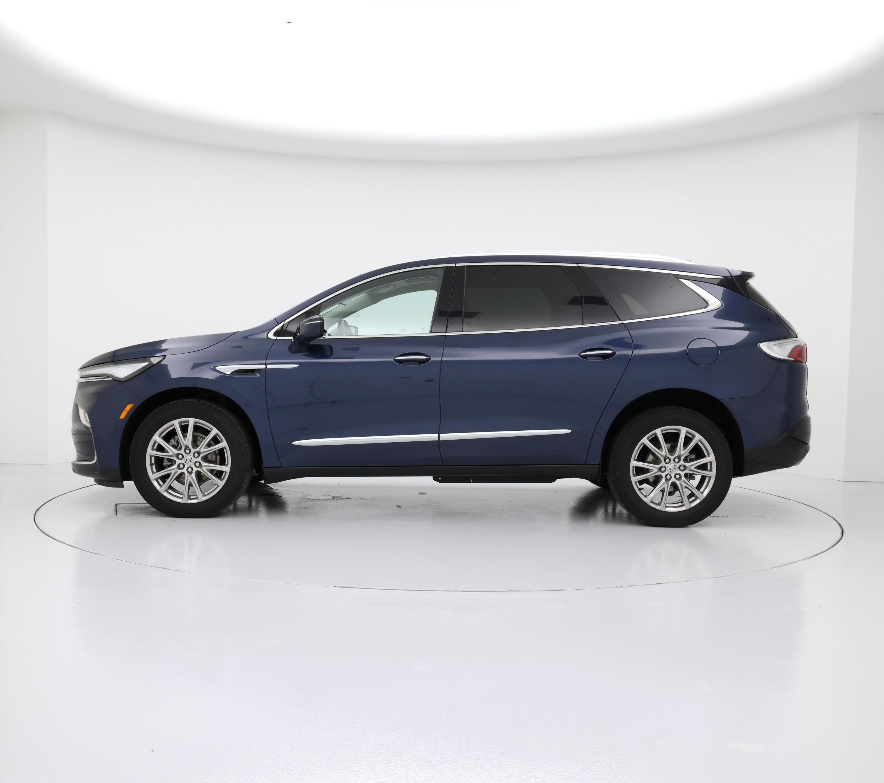 Thumbnail: 2023 Buick Enclave - 3