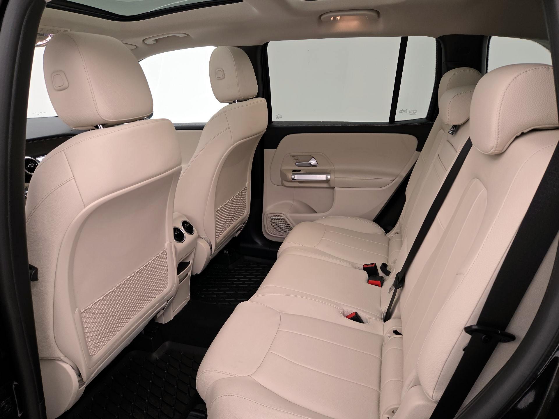Thumbnail: 2023 Mercedes-Benz GLB - 20