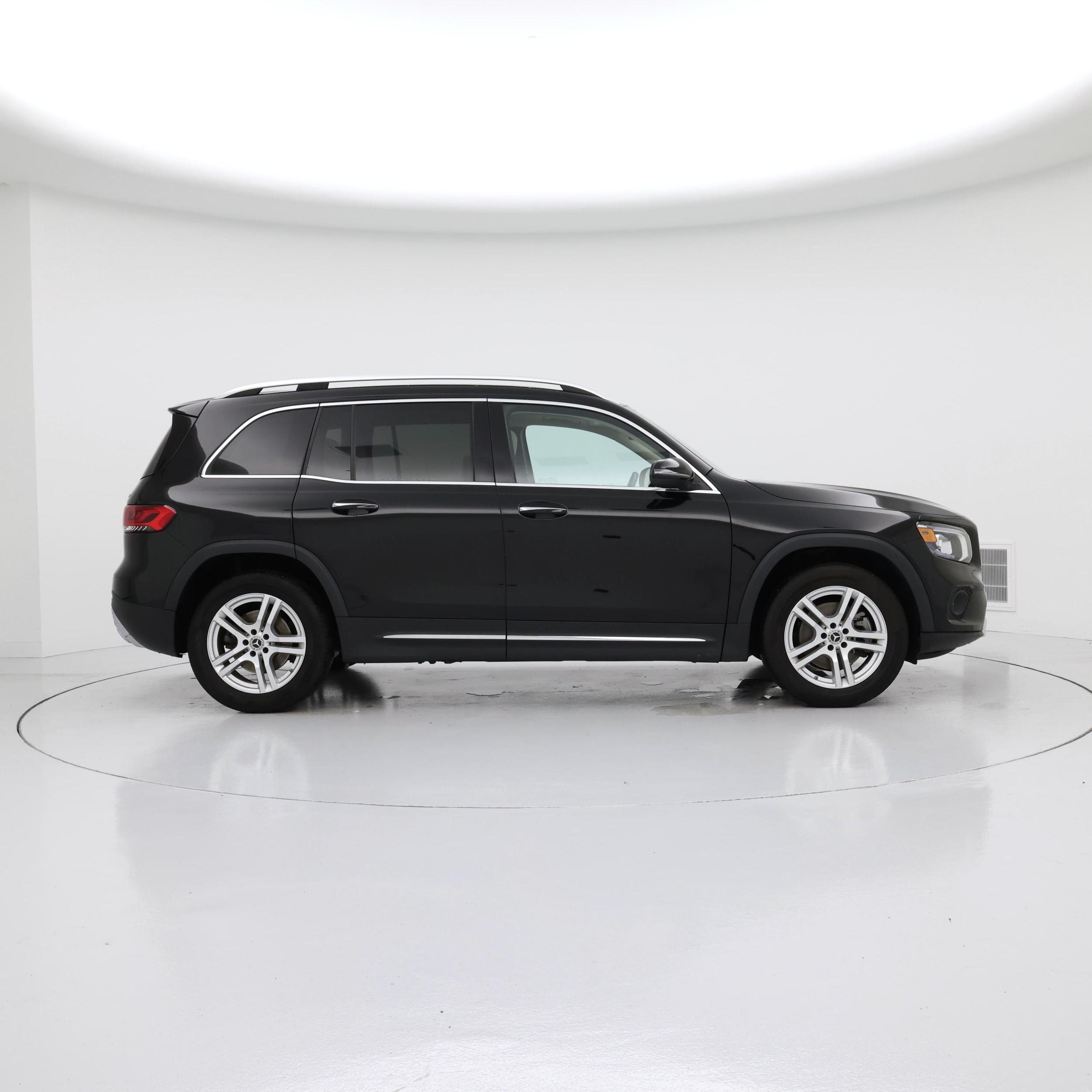 Thumbnail: 2023 Mercedes-Benz GLB - 7